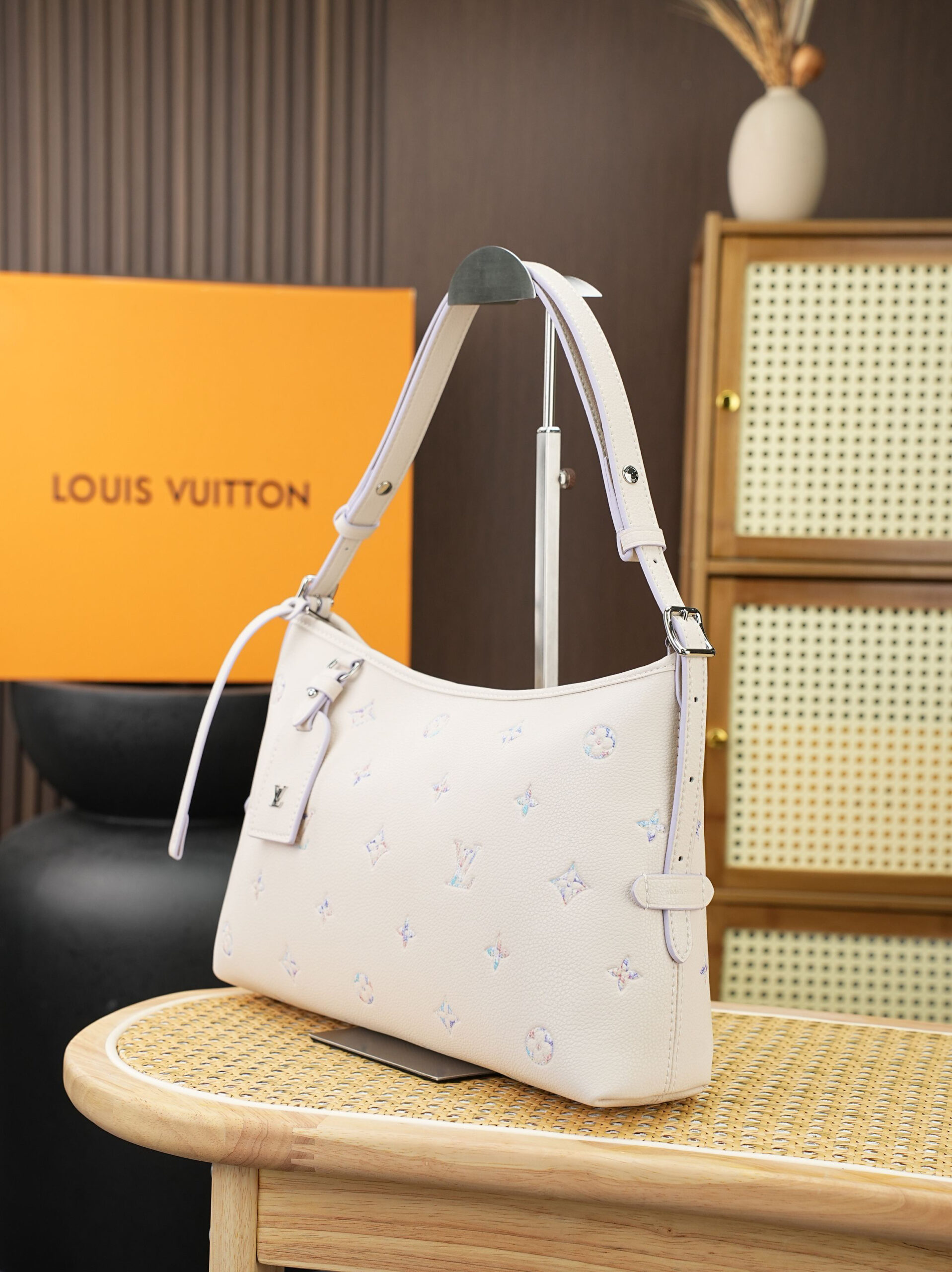 Louis Vuitton CarryAll Handbag in Monogram Empreinte Leather - Image 3