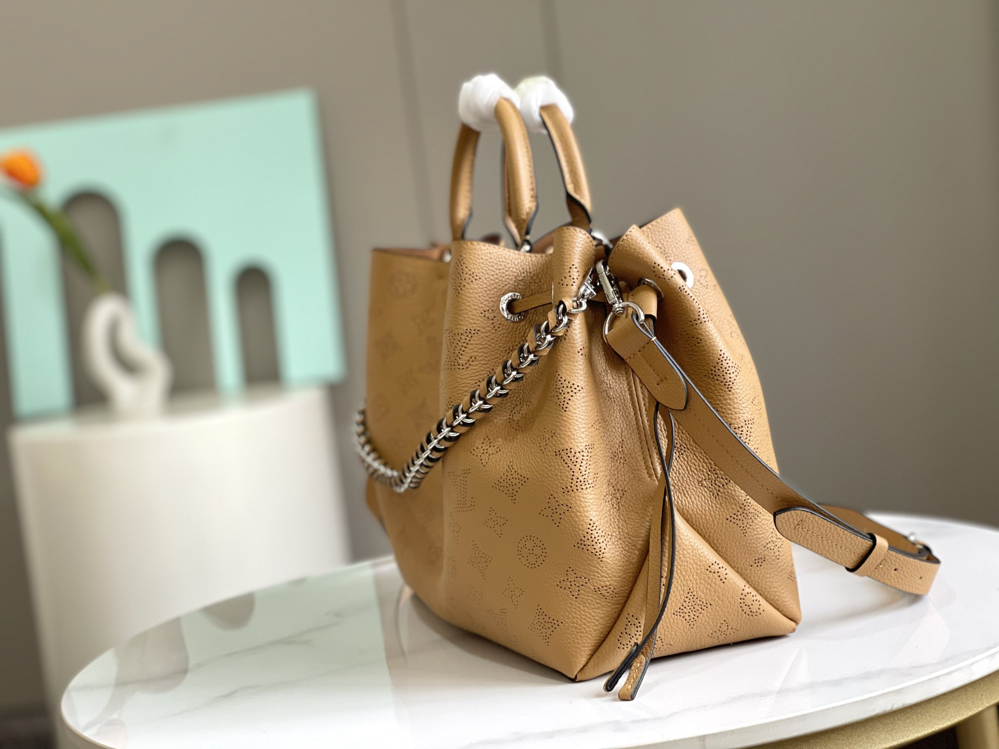 Bella Tote Leather Tote Bag - Image 3