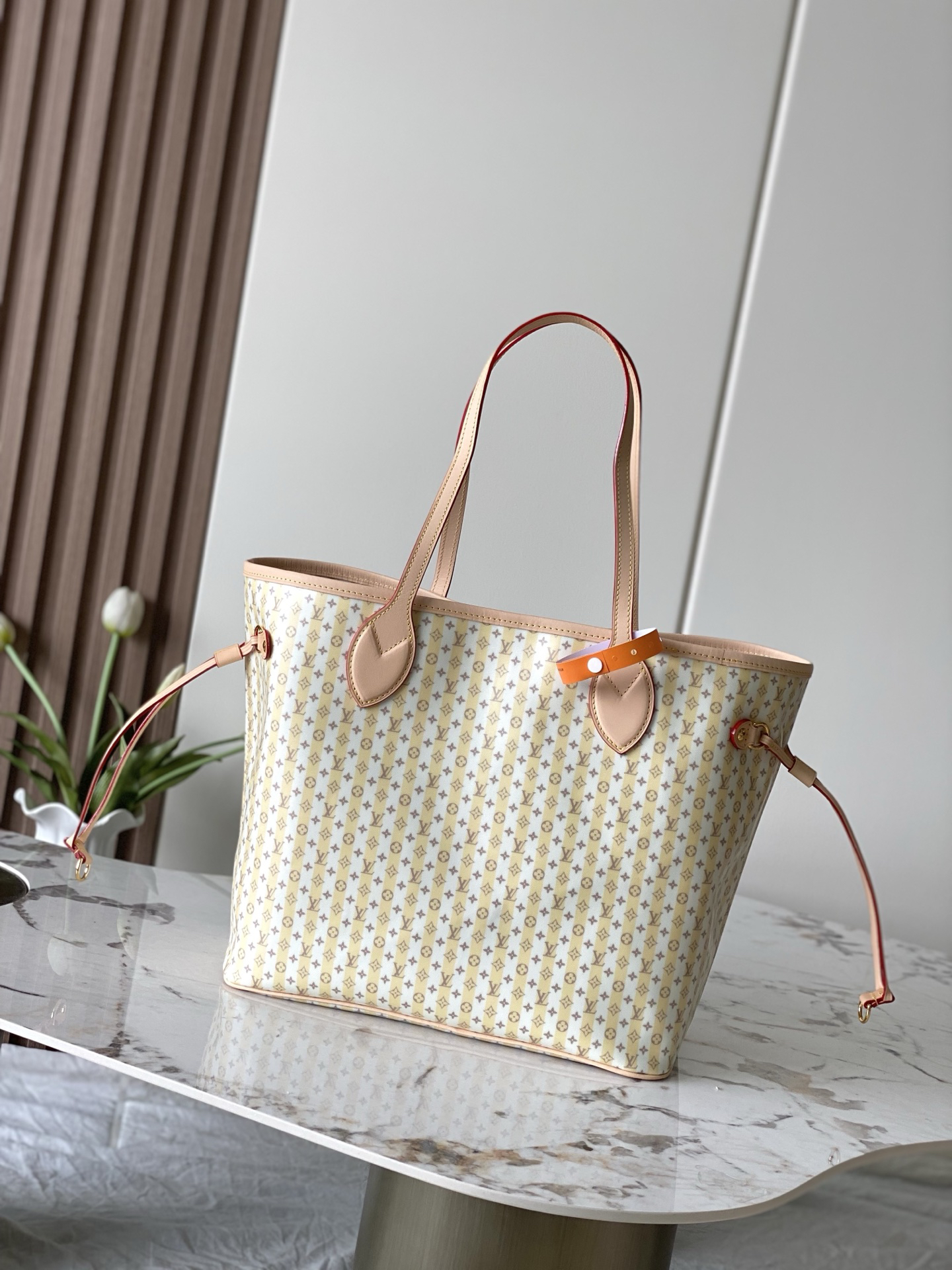 Louis Vuitton Neverfull Medium Tote Bag in Pale Yellow Canvas - Image 3