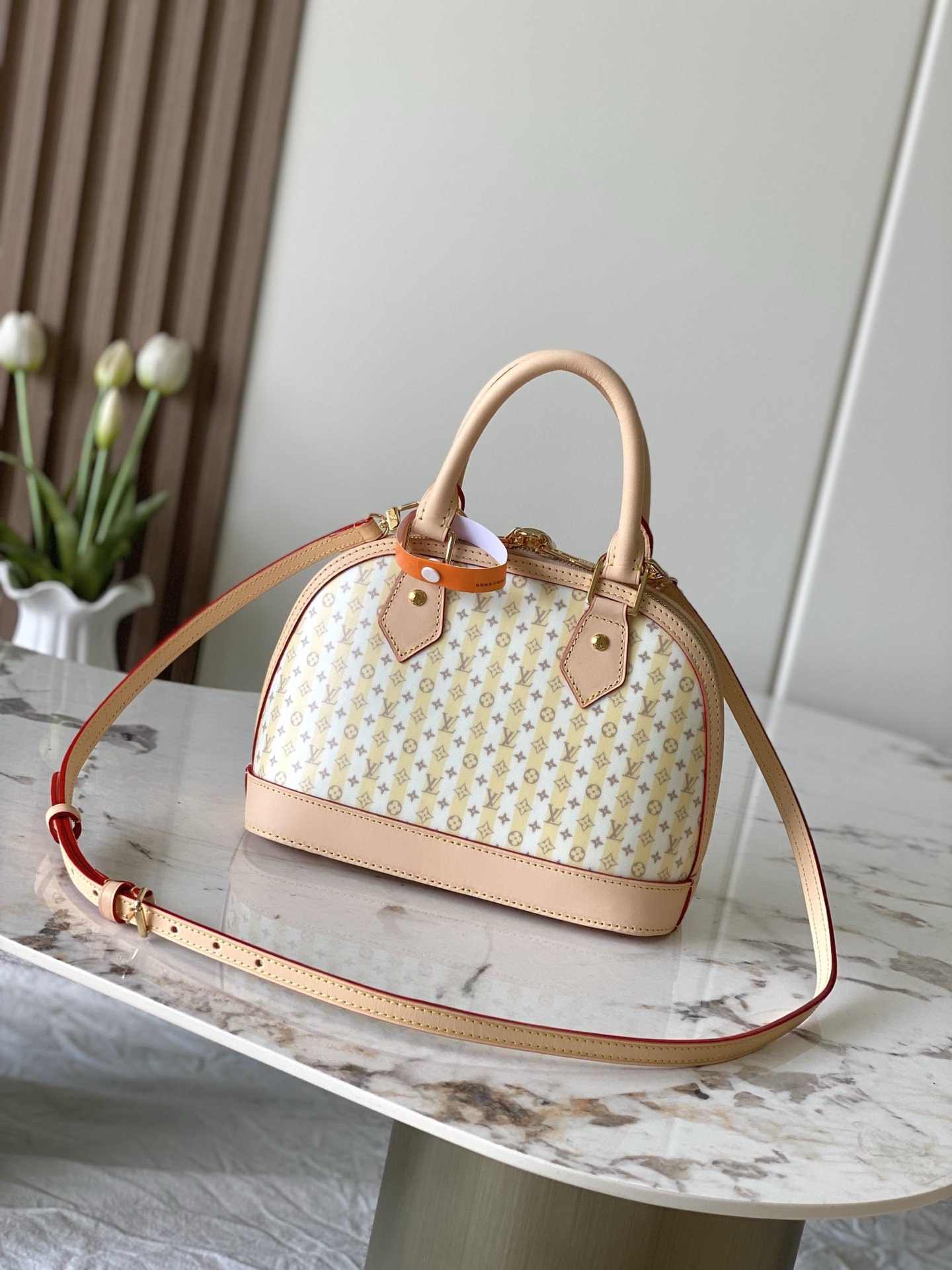 Louis Vuitton Alma BB Monogram Canvas Handbag - Image 3