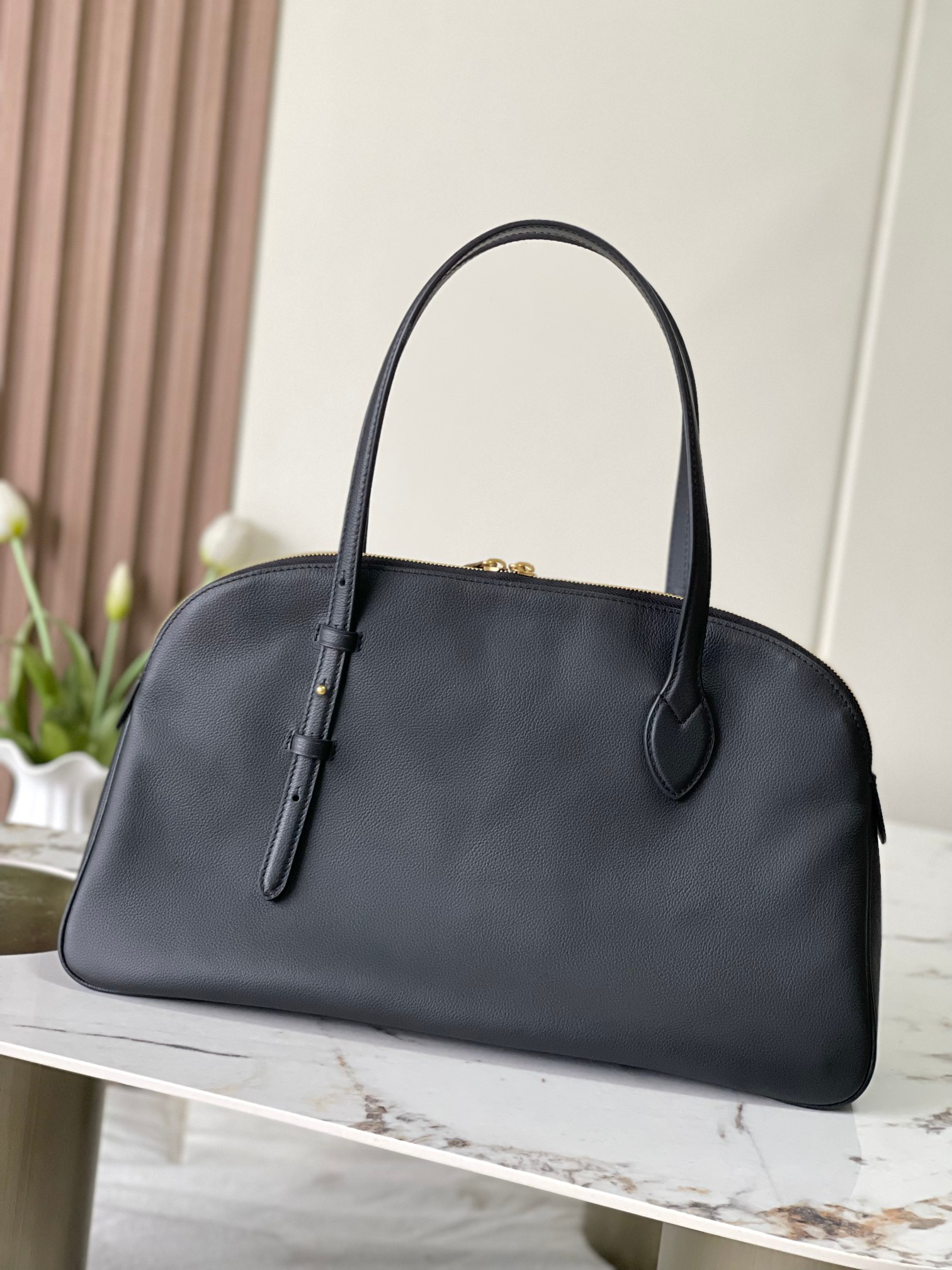 Low Key Double-Layer Leather Handbag M26257/M26688 - Image 3