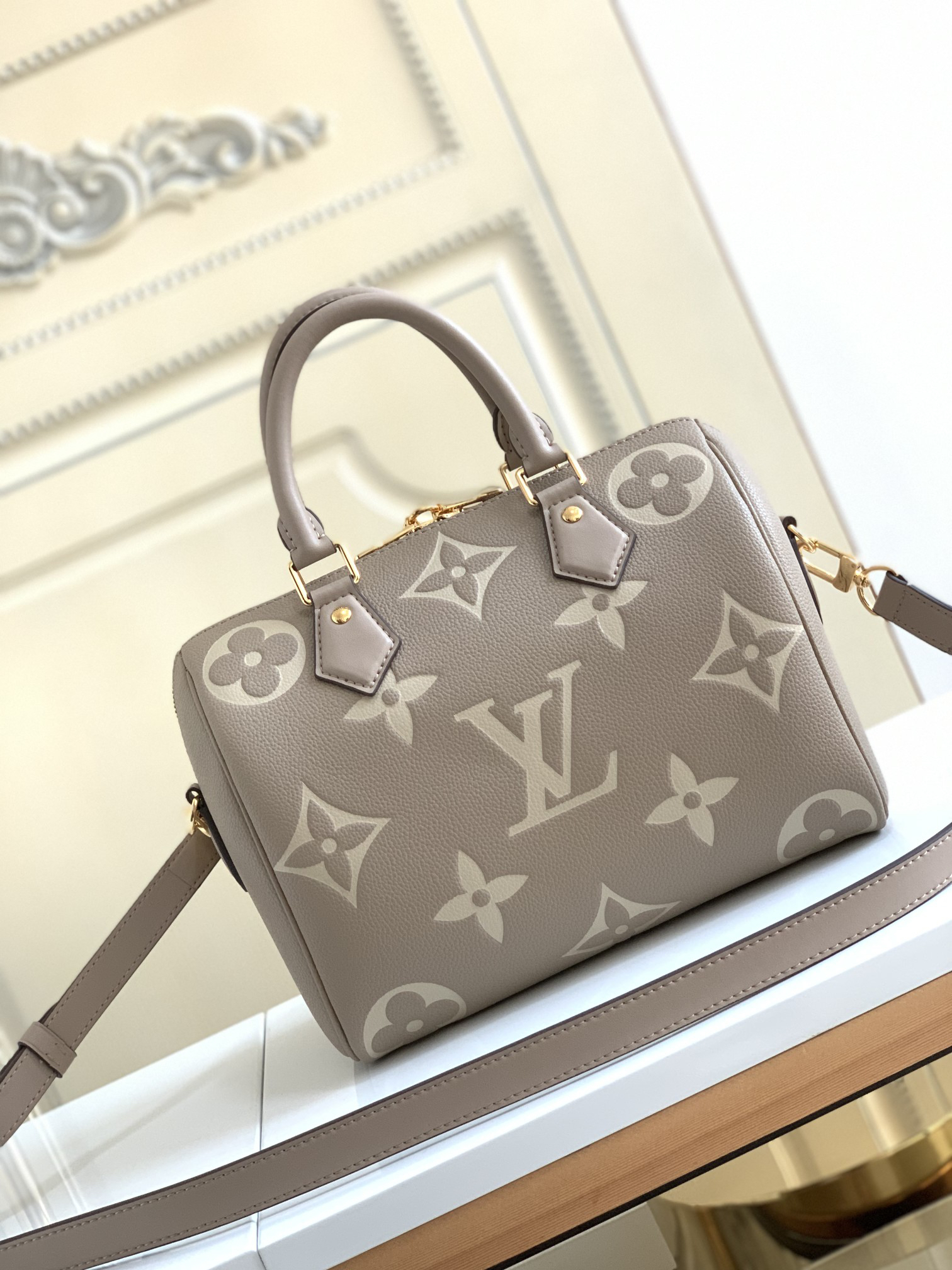 Louis Vuitton Speedy Bandoulière 25 Monogram Empreinte Leather Shoulder Bag - Image 3