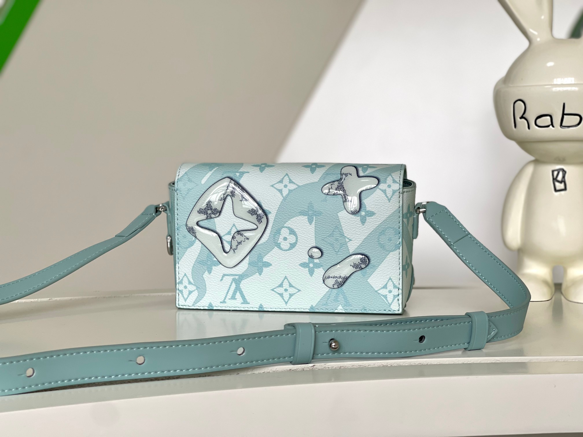 Louis Vuitton M22637 Steamer Mini Crossbody Bag in Monogram Aquagarden Canvas - Image 3