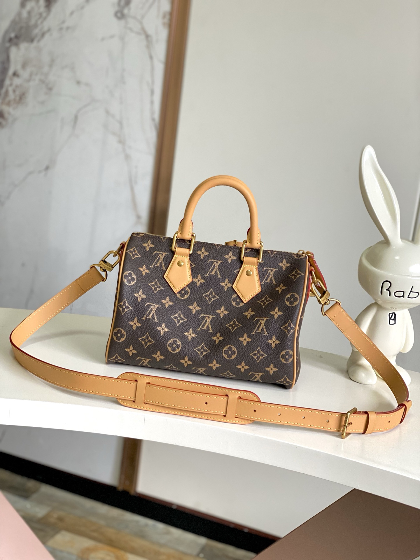 Speedy Bandoulière 25 Monogram Leather Shoulder Bag - Image 3