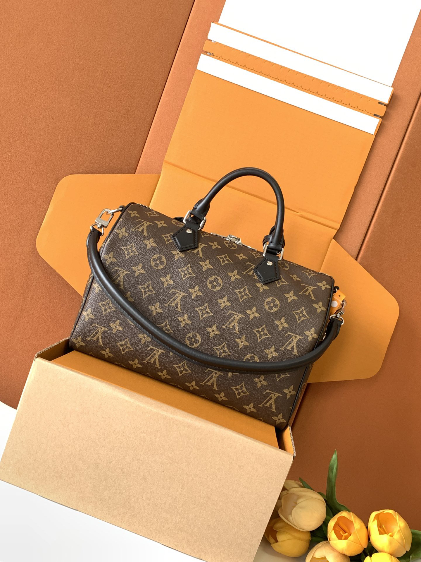 Speedy Soft 30 Handbag - Image 3