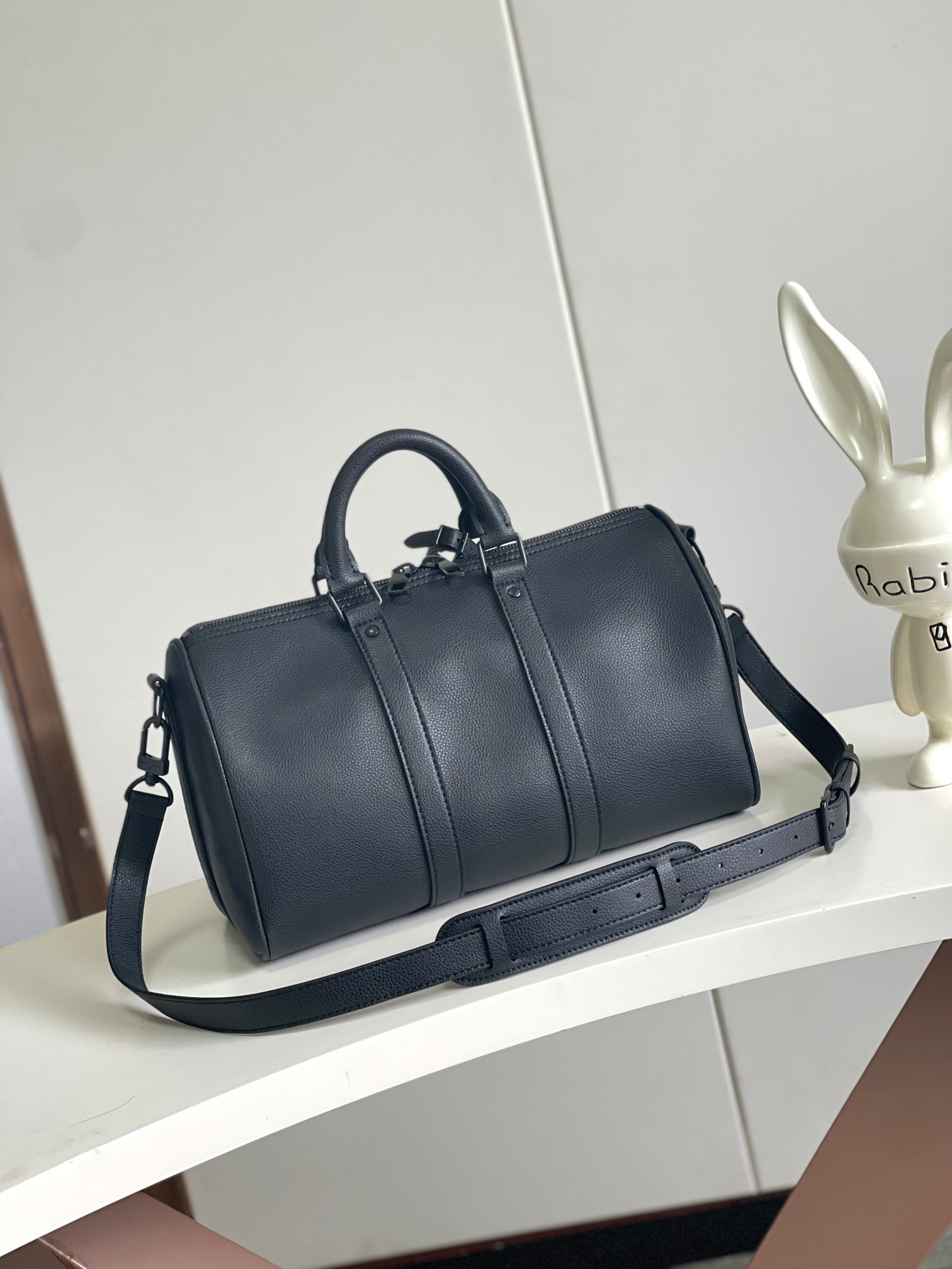 Louis Vuitton Keepall Bandoulière 35 Travel Bag - Image 3