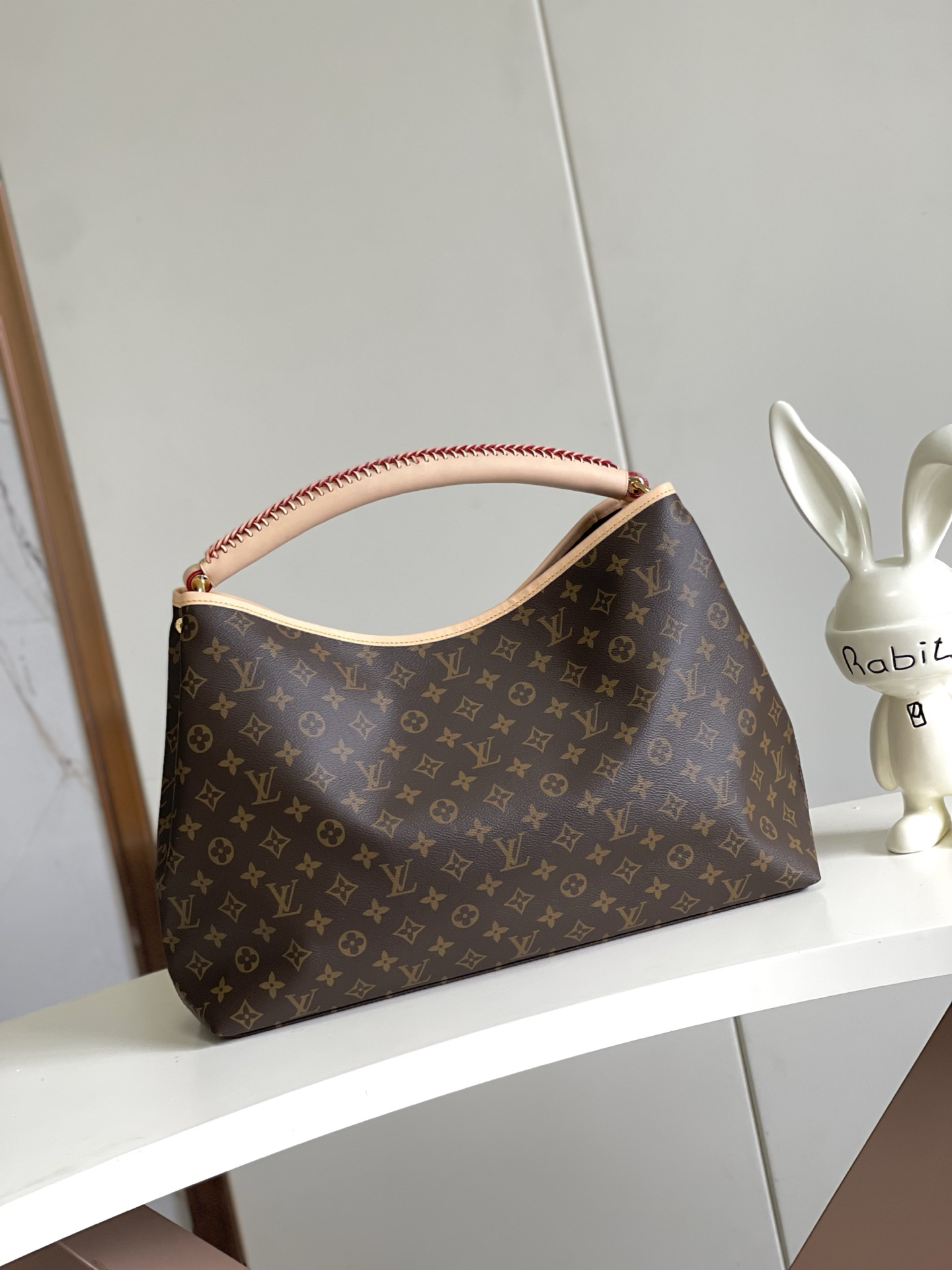 Louis Vuitton Artsy Handbag M25877 - Image 3