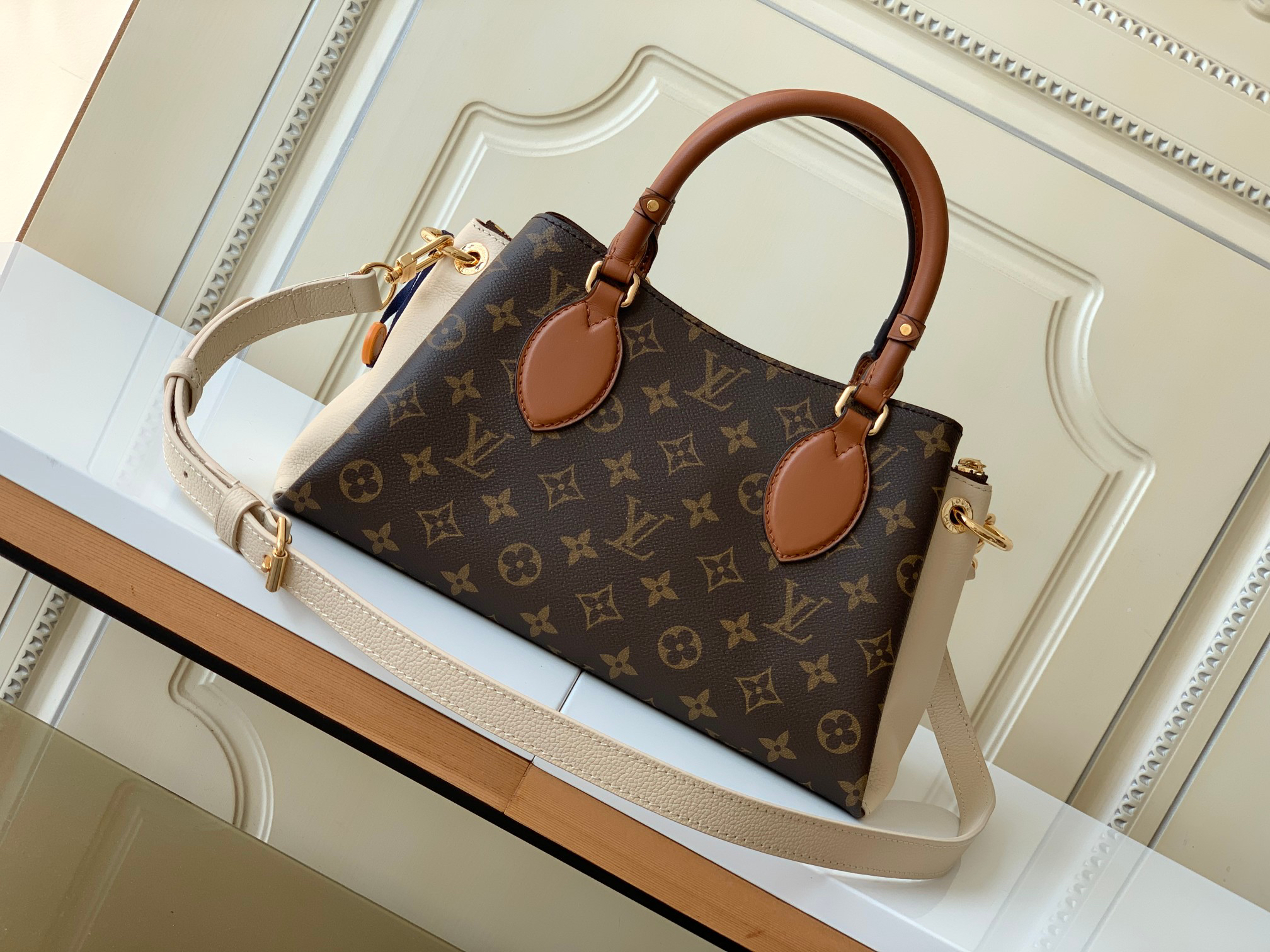 Louis Vuitton Opera BB Handbag M46495 / M46507 - Image 3