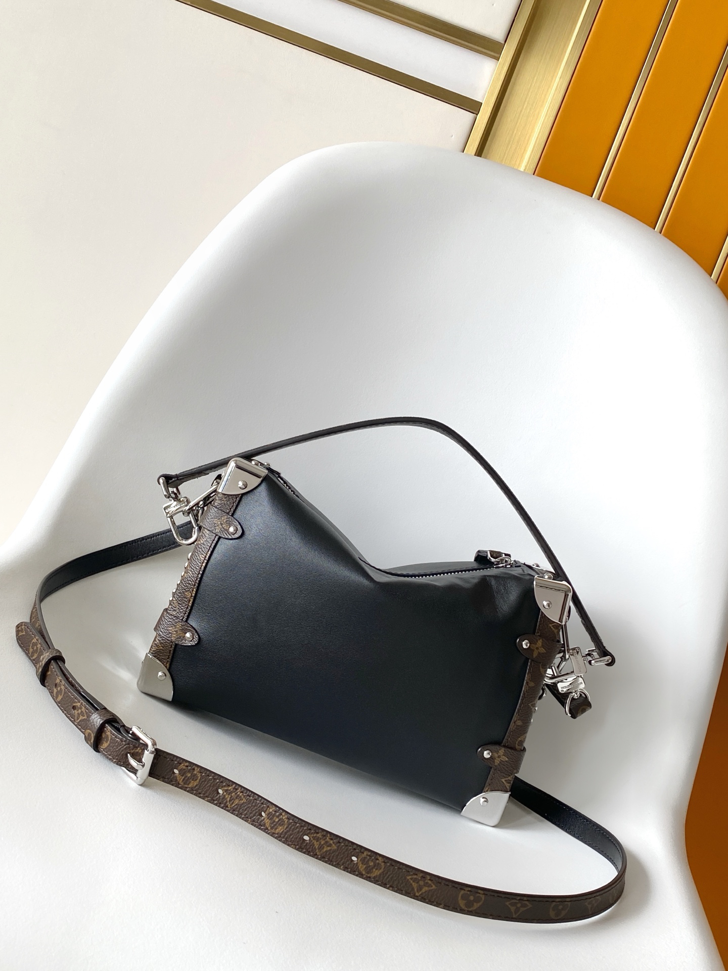 Louis Vuitton Side Trunk Vibe Handbag M15195 - Image 3