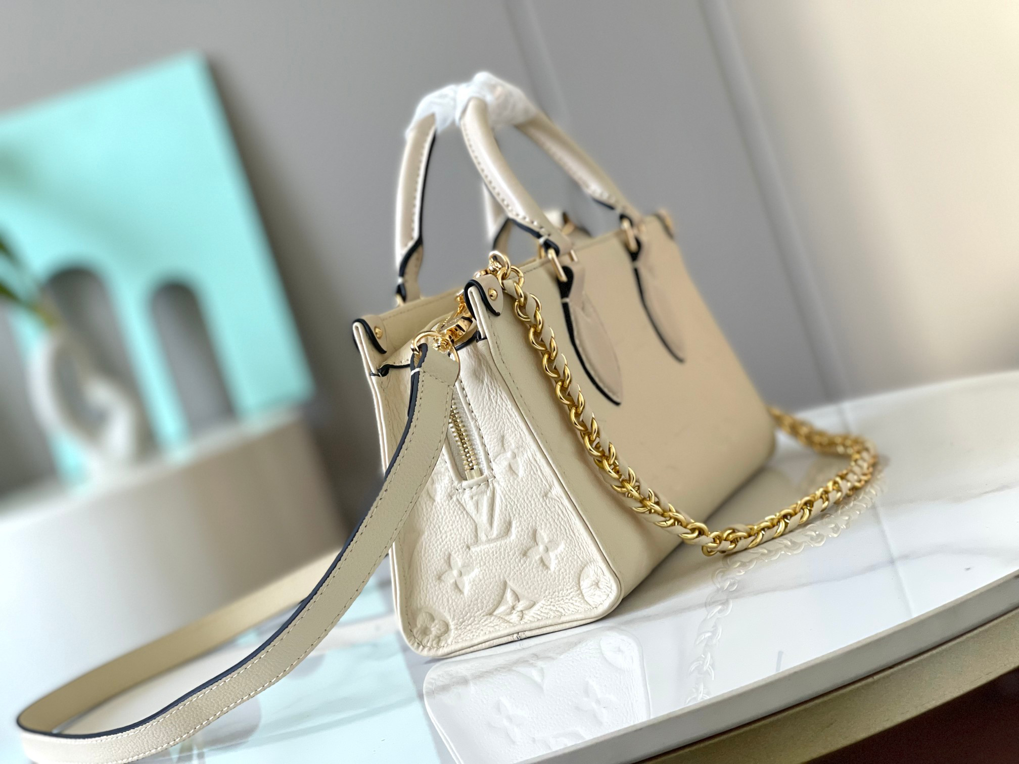 Louis Vuitton OnTheGo East West Tote Bag in Monogram Empreinte Leather - Image 3