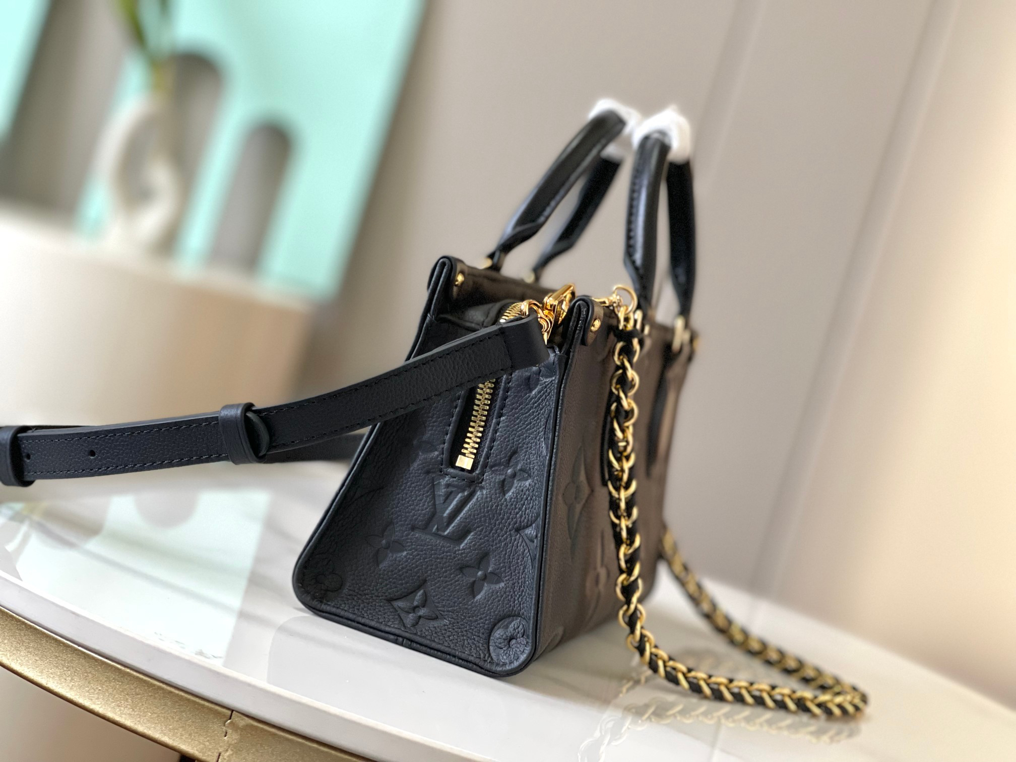 Louis Vuitton OnTheGo East West Handbag in Monogram Empreinte Leather - Image 3