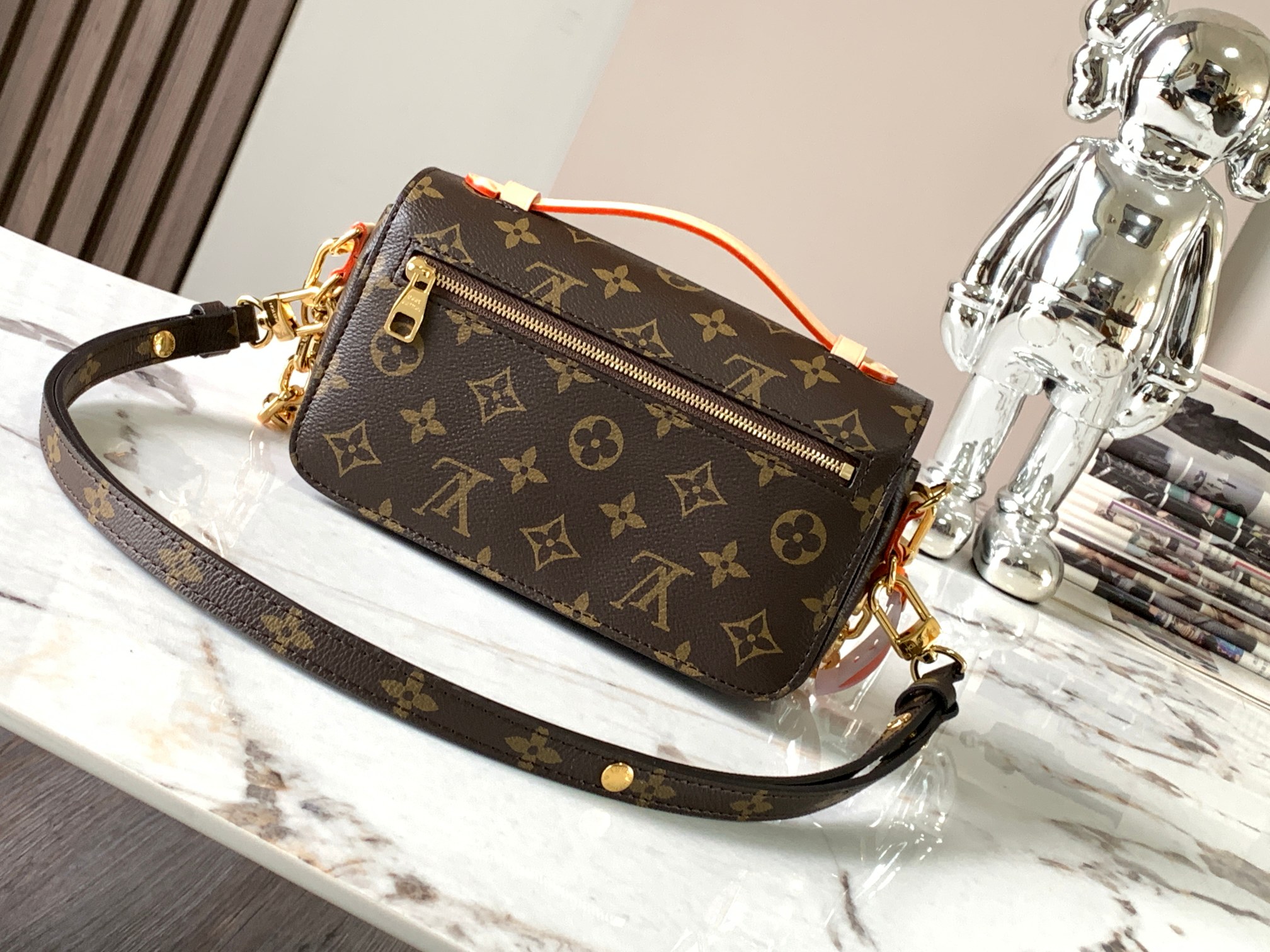 Pochette Métis East West Crossbody Bag - Image 3