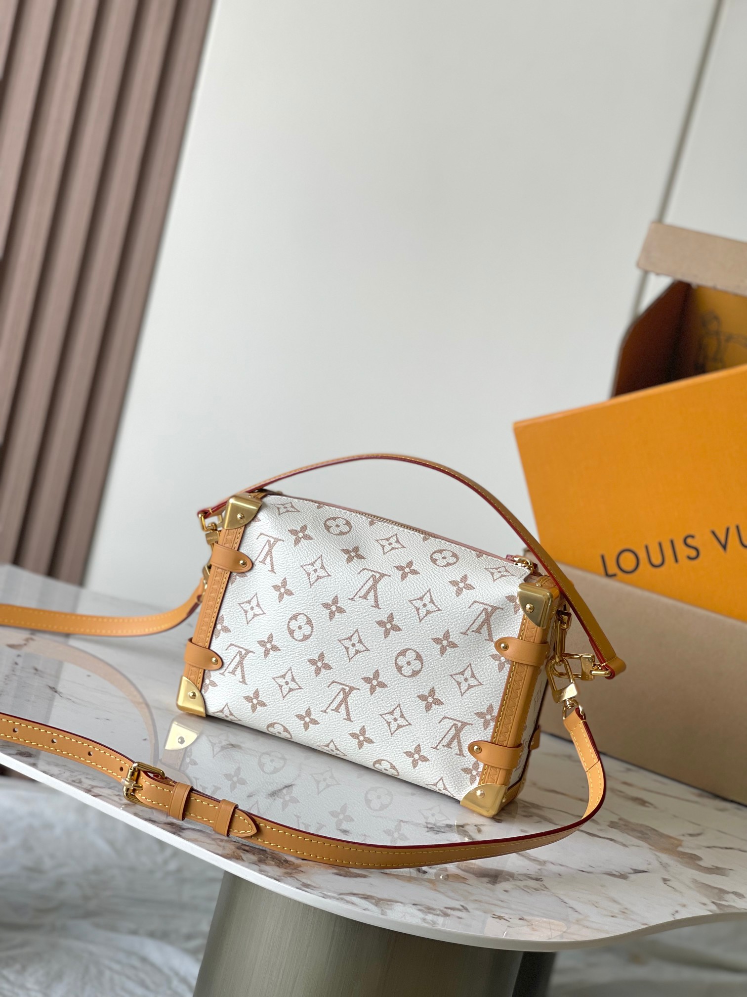 SIDE TRUNK Medium Crossbody Bag - Image 3