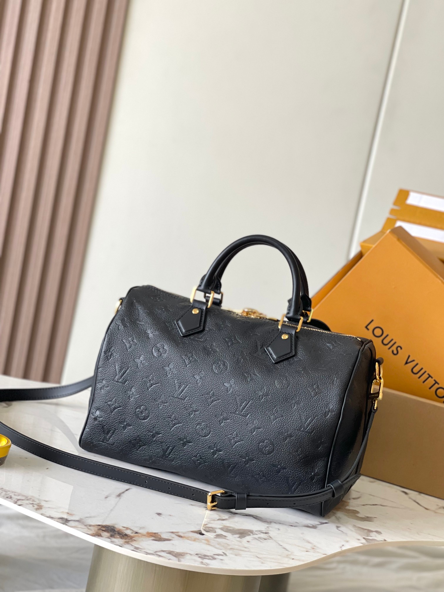 Speedy Soft 30 Cowhide Handbag - Image 3