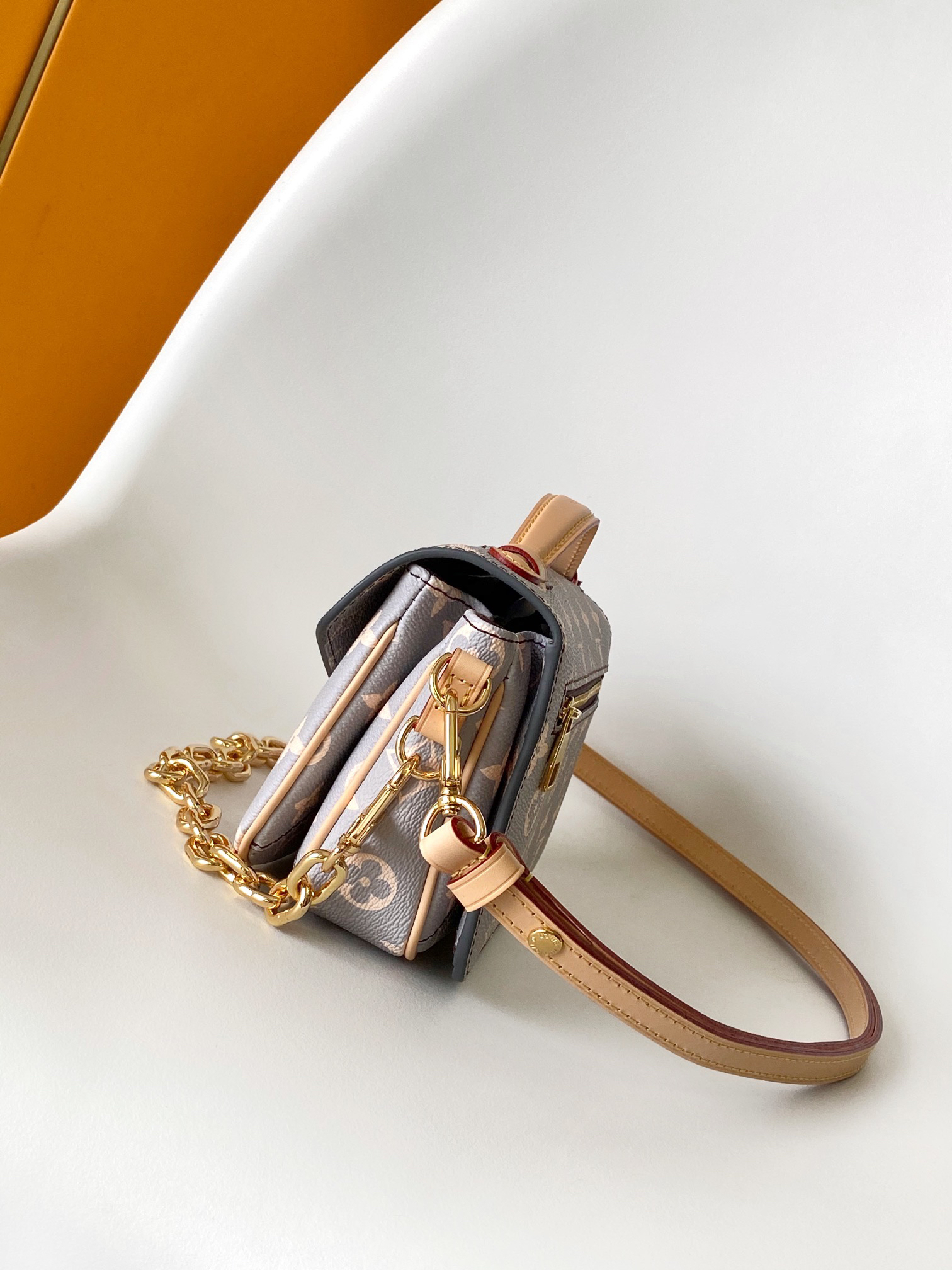 Louis Vuitton Pochette Métis East West M12429 Crossbody Bag - Image 3
