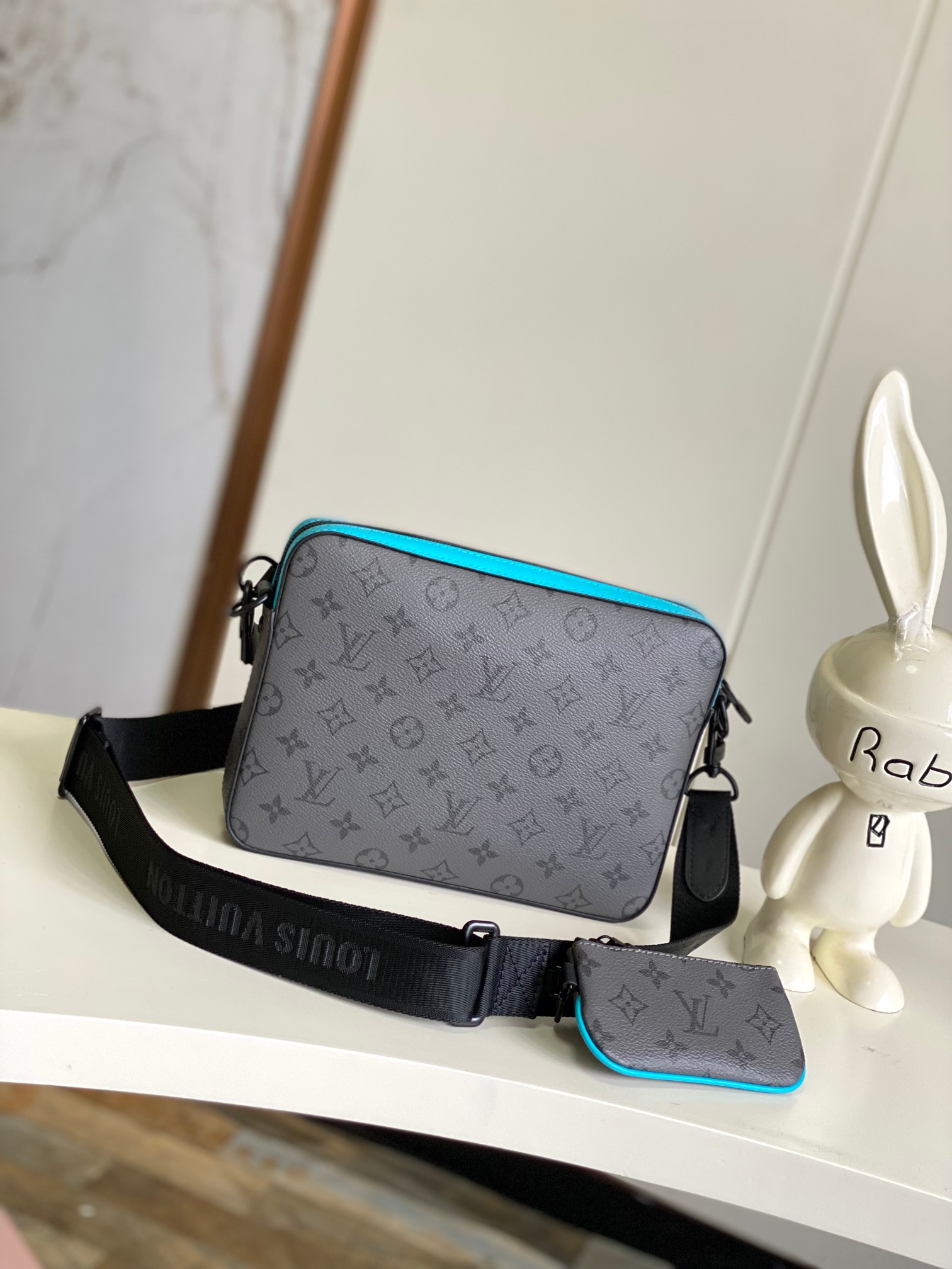 Louis Vuitton Trio Messenger Bag M11648 - Image 3