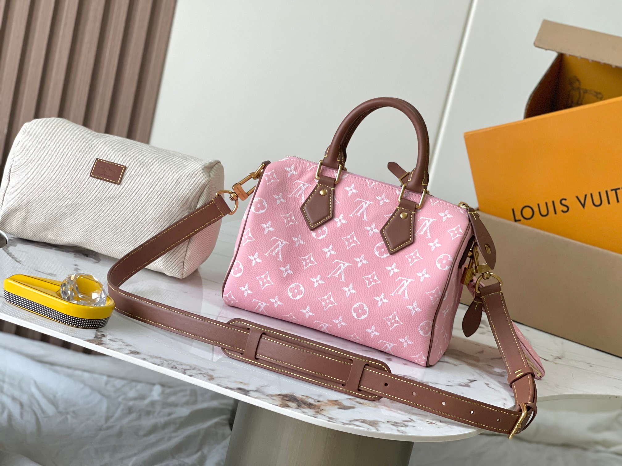 Louis Vuitton Speedy Bandoulière 25 Handbag - Image 3
