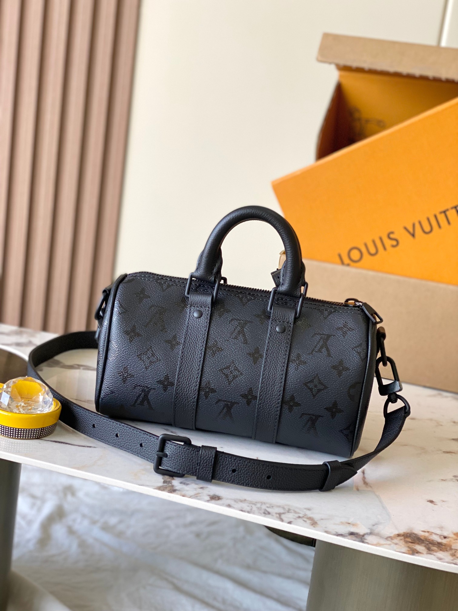 Keepall Bandoulière 25 Shoulder Bag - Image 3