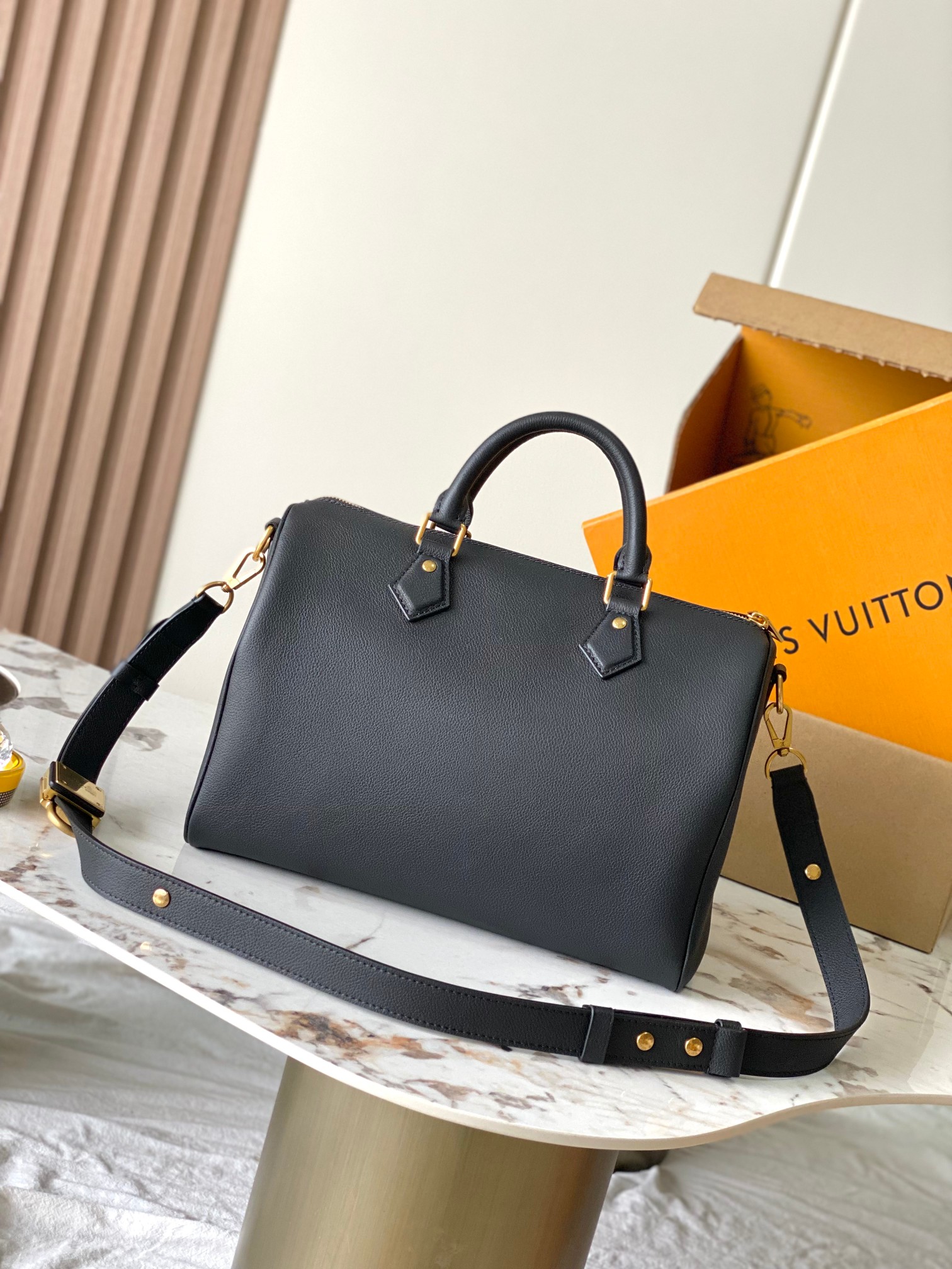 Louis Vuitton Speedy Soft 30 Lucky Handbag - Image 3