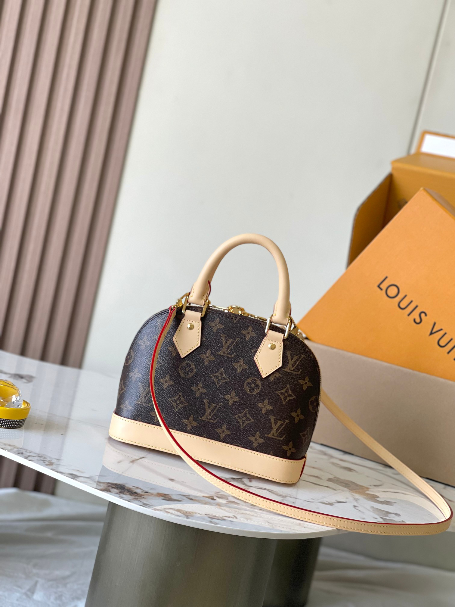 Alma BB Handbag - Image 3