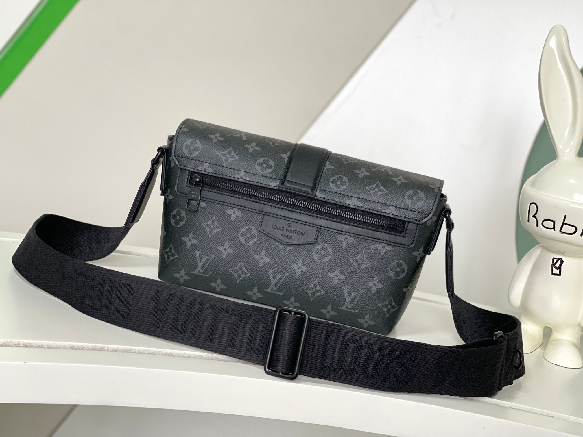 Louis Vuitton S-Cape M46794 Monogram Messenger Bag - Image 3