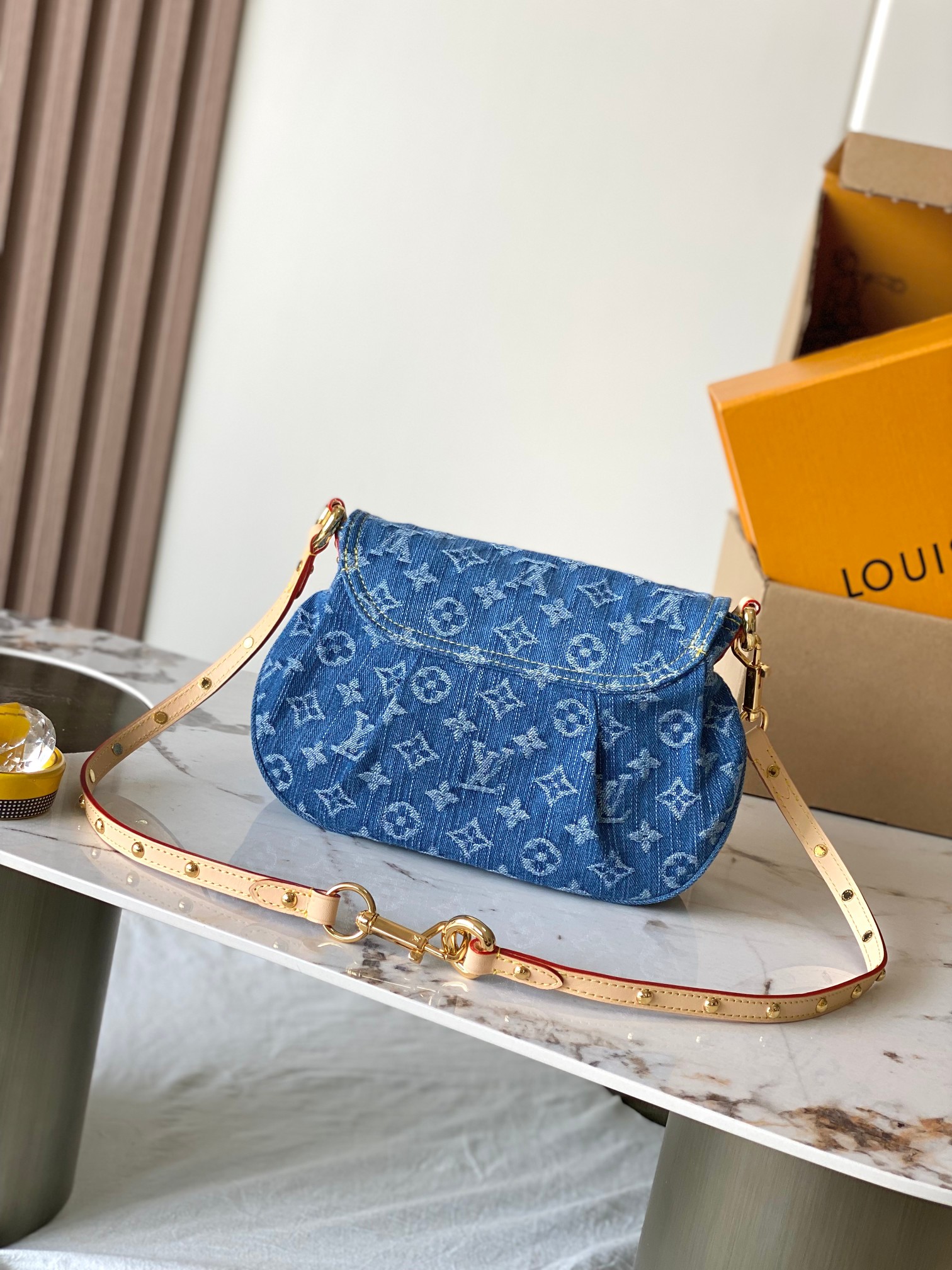 Sunset Vibe Denim Handbag - Image 3