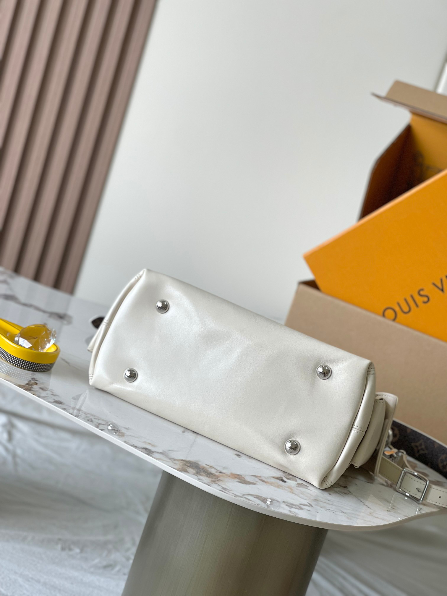 Carryall Cargo Small Handbag - Image 3