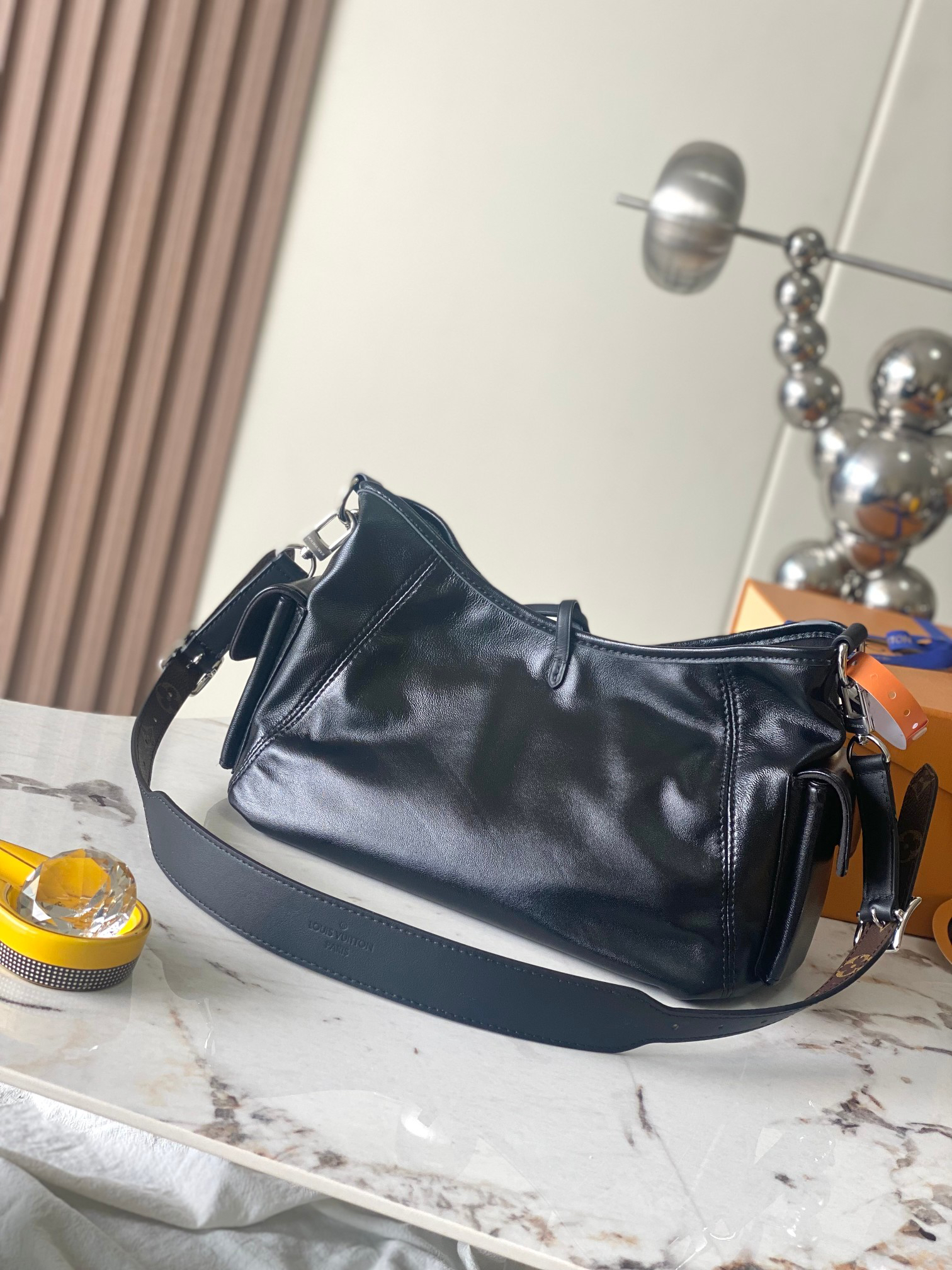 Small Carryall Cargo Handbag - Image 3