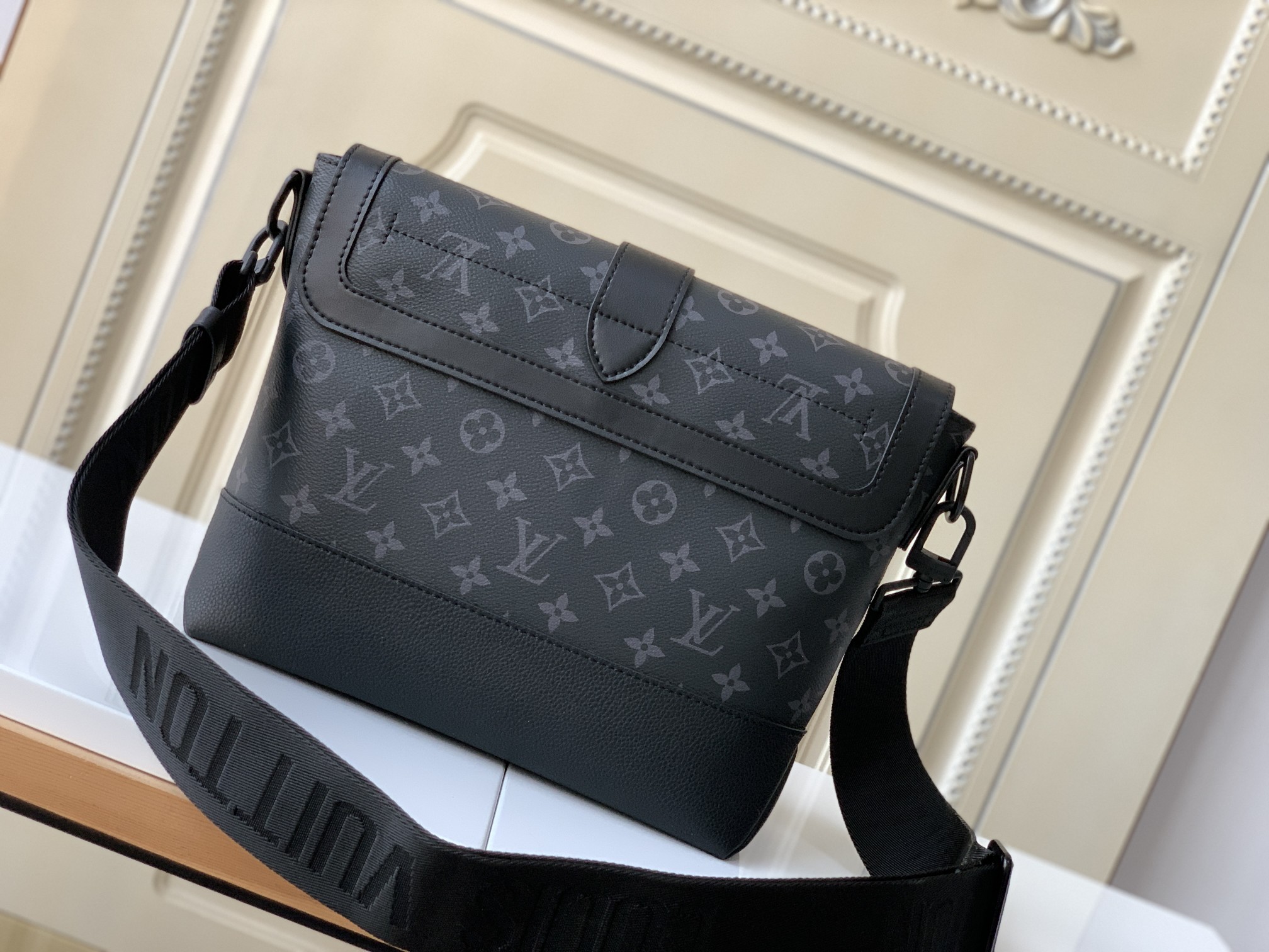 Louis Vuitton Saumur Messenger Bag M45911 in Monogram Eclipse Canvas and Leather - Image 3