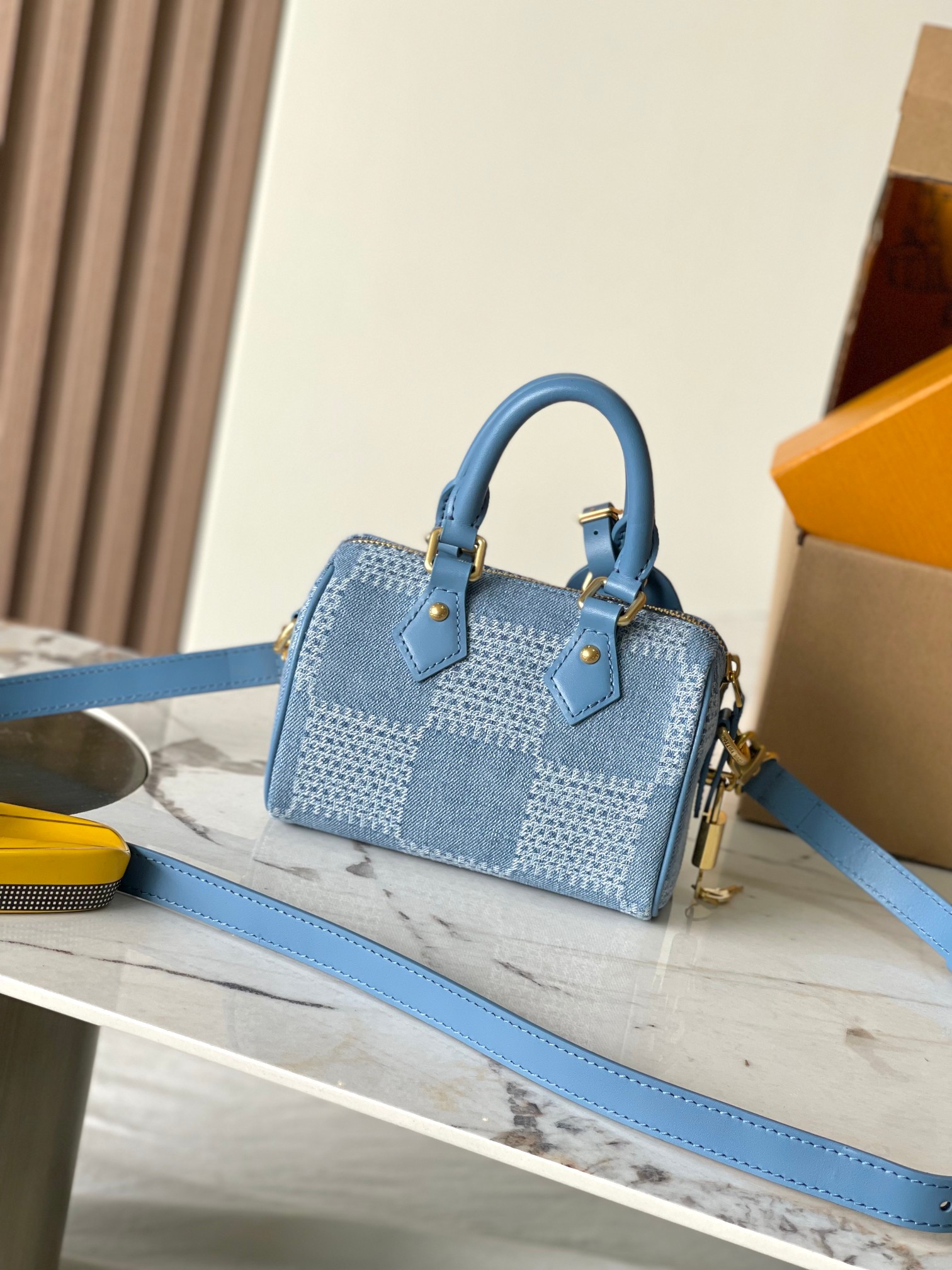 Louis Vuitton Speedy 18 Bandoulière Denim Handbag - Image 3