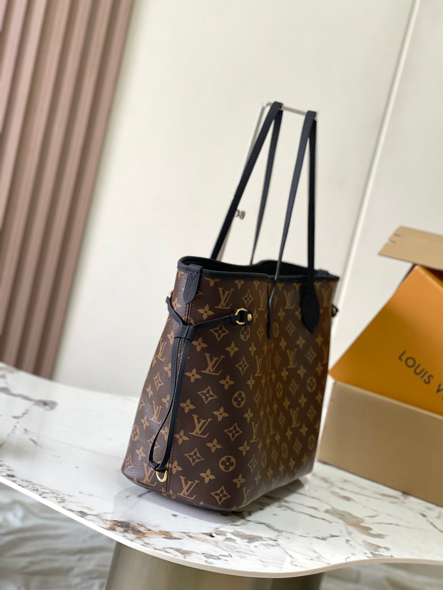 Neverfull Inside Out Medium Tote Bag - Image 3