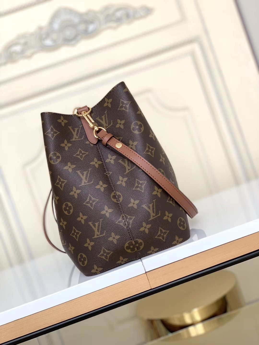 Louis Vuitton Néonoé Bucket Bag - Image 3