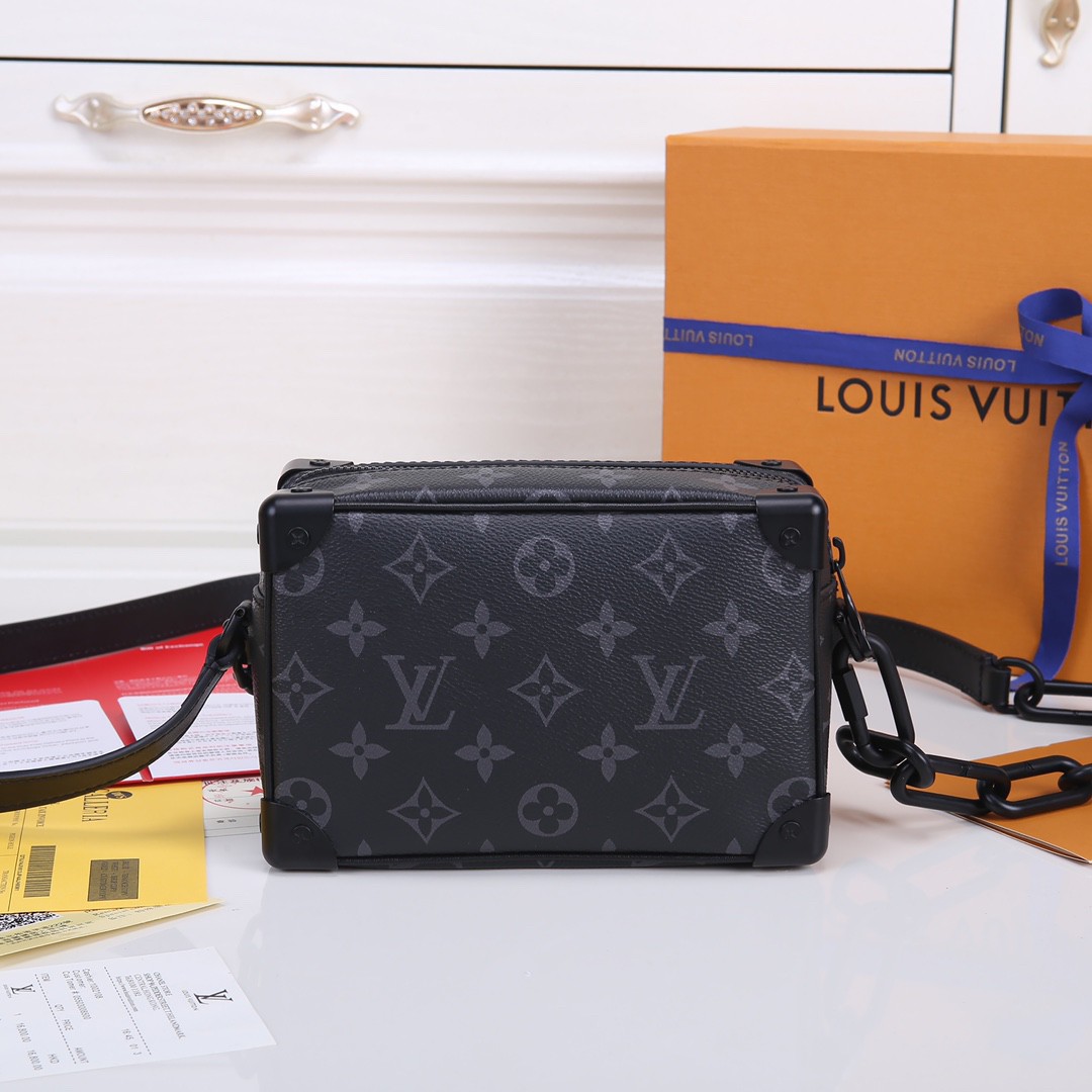 Louis Vuitton Soft Trunk Mini Shoulder Bag in Taurillon Leather - Image 3