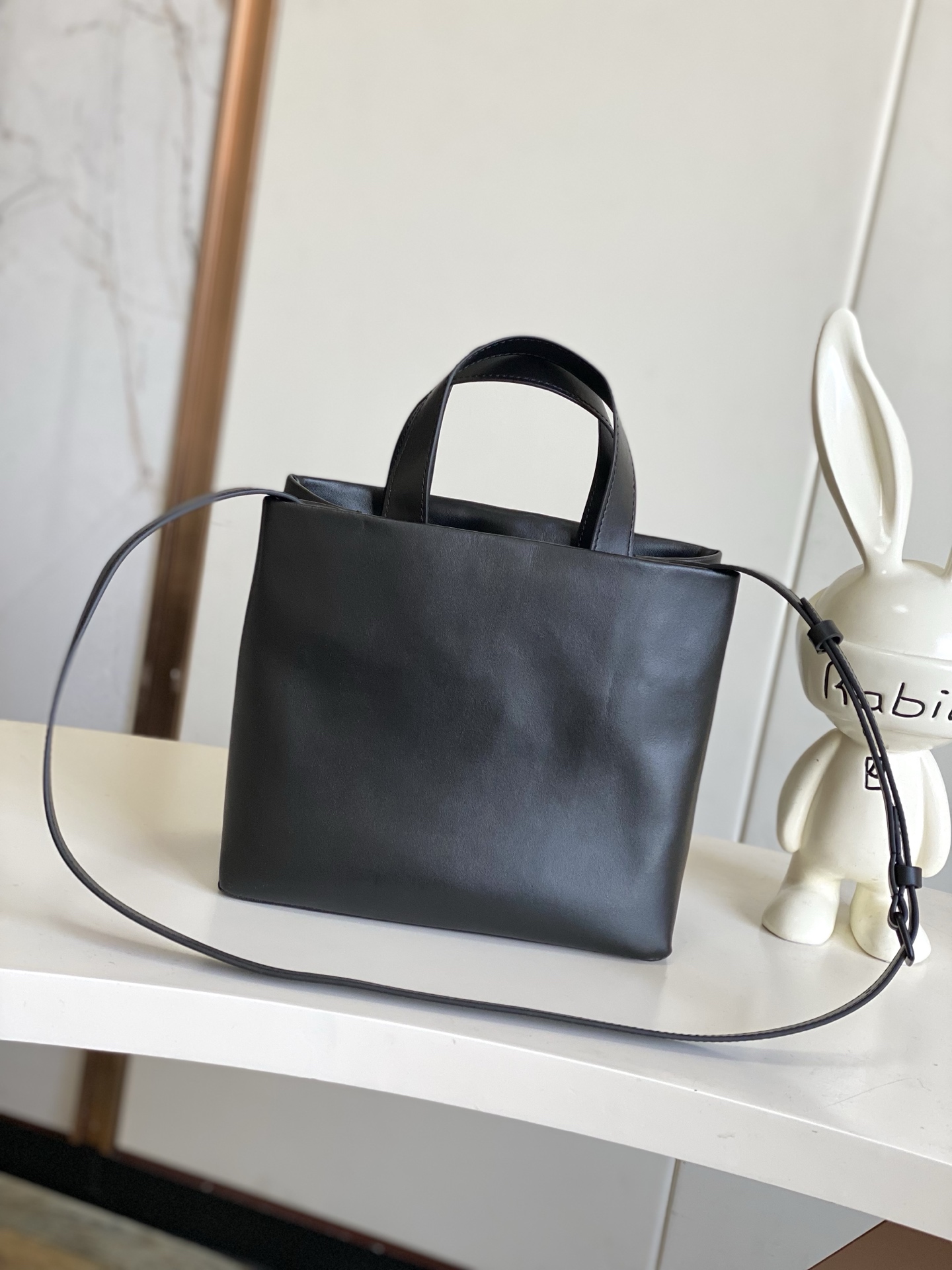 Louis Vuitton Dynamic 163 M27017PHARREL and NIGO Collection Medium Shoulder Bag - Image 3