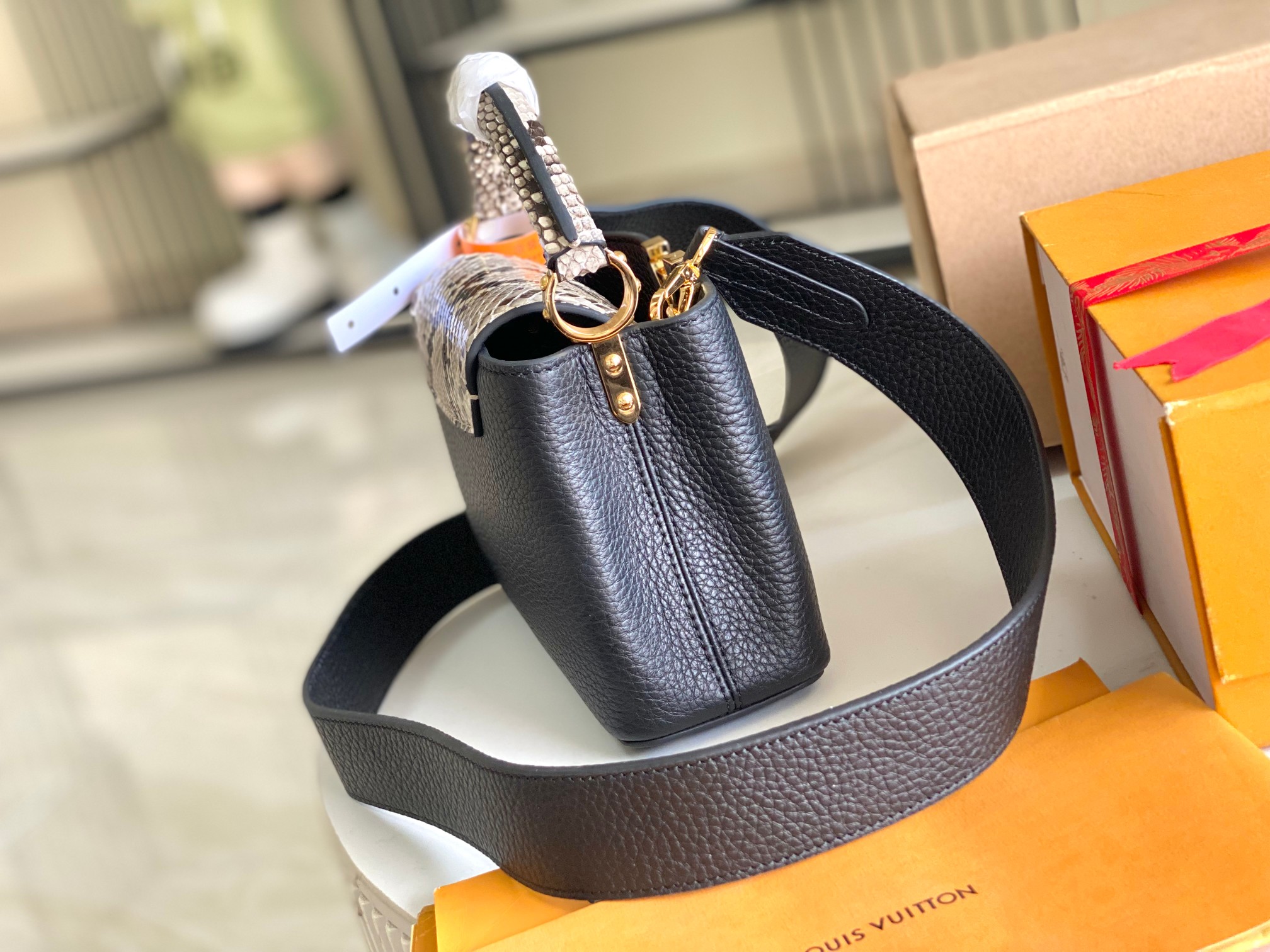 Louis Vuitton Capucines Mini Crossbody Bag M95509 in Black Taurillon Leather with Python Detail - Image 3