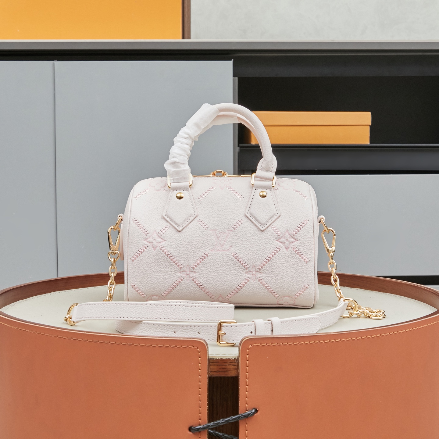 Louis Vuitton Speedy Bandoulière 20 Handbag in Pink - Image 3