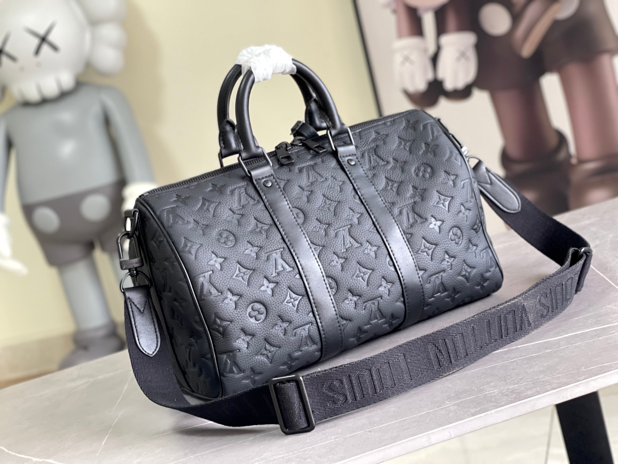 Louis Vuitton Keepall Bandoulière 35 Travel Bag in Monogram Eclipse - Image 3