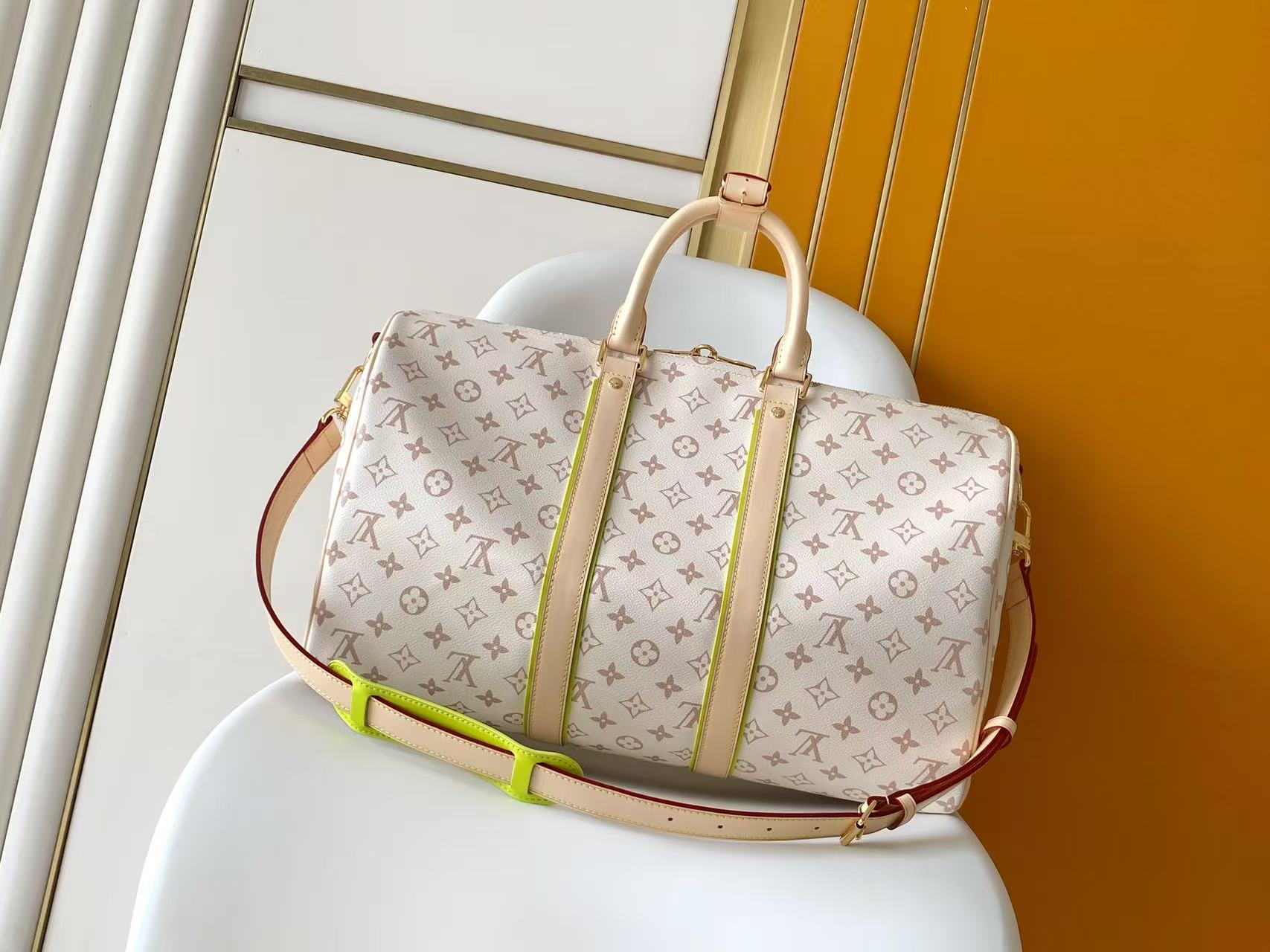 Louis Vuitton Keepall Bandoulière 45 Travel Bag in Monogram Dune - Image 3