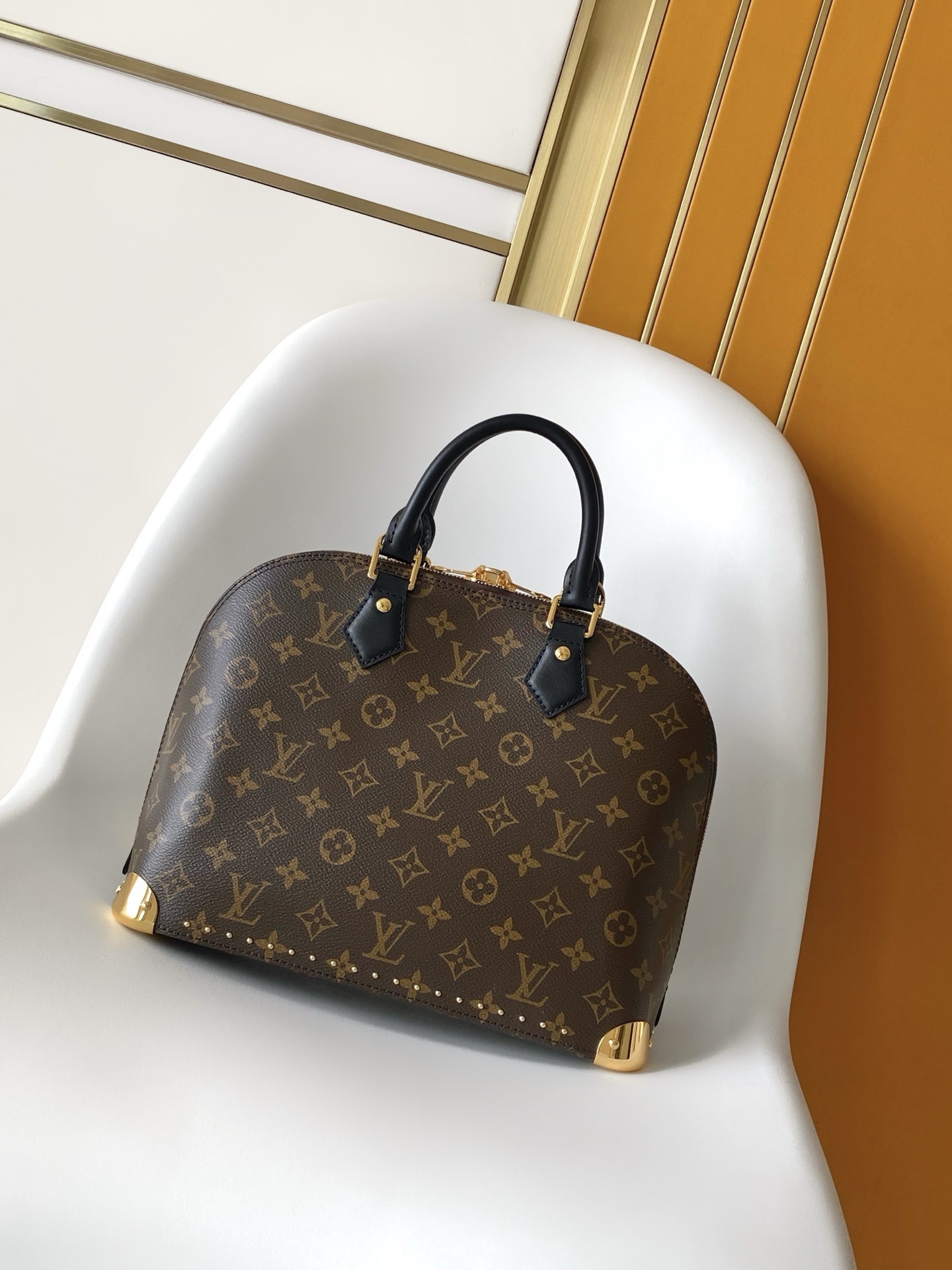 Louis Vuitton Alma Small Handbag in Monogram Canvas, Trunk Series - Image 3