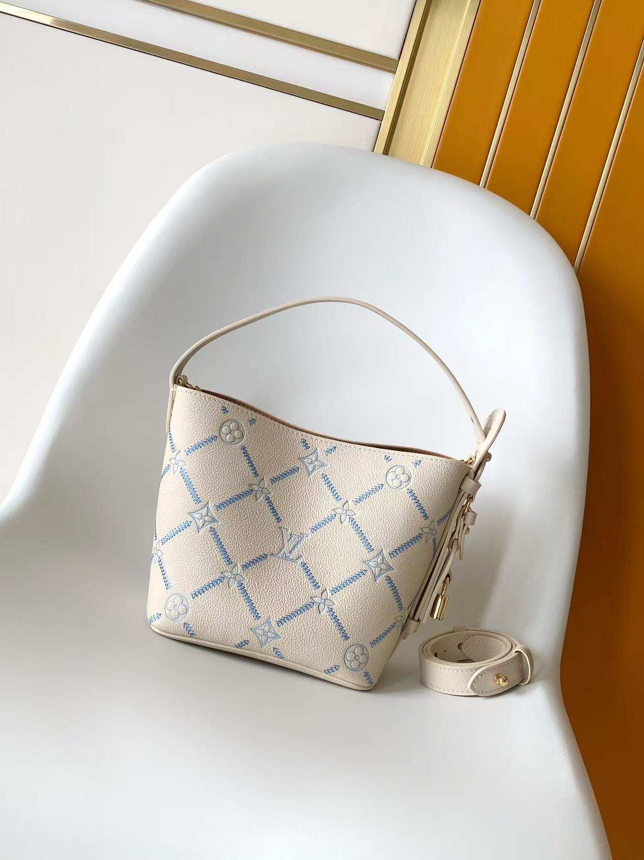Louis Vuitton All In BB Handbag M29810 White Embroidered - Image 3