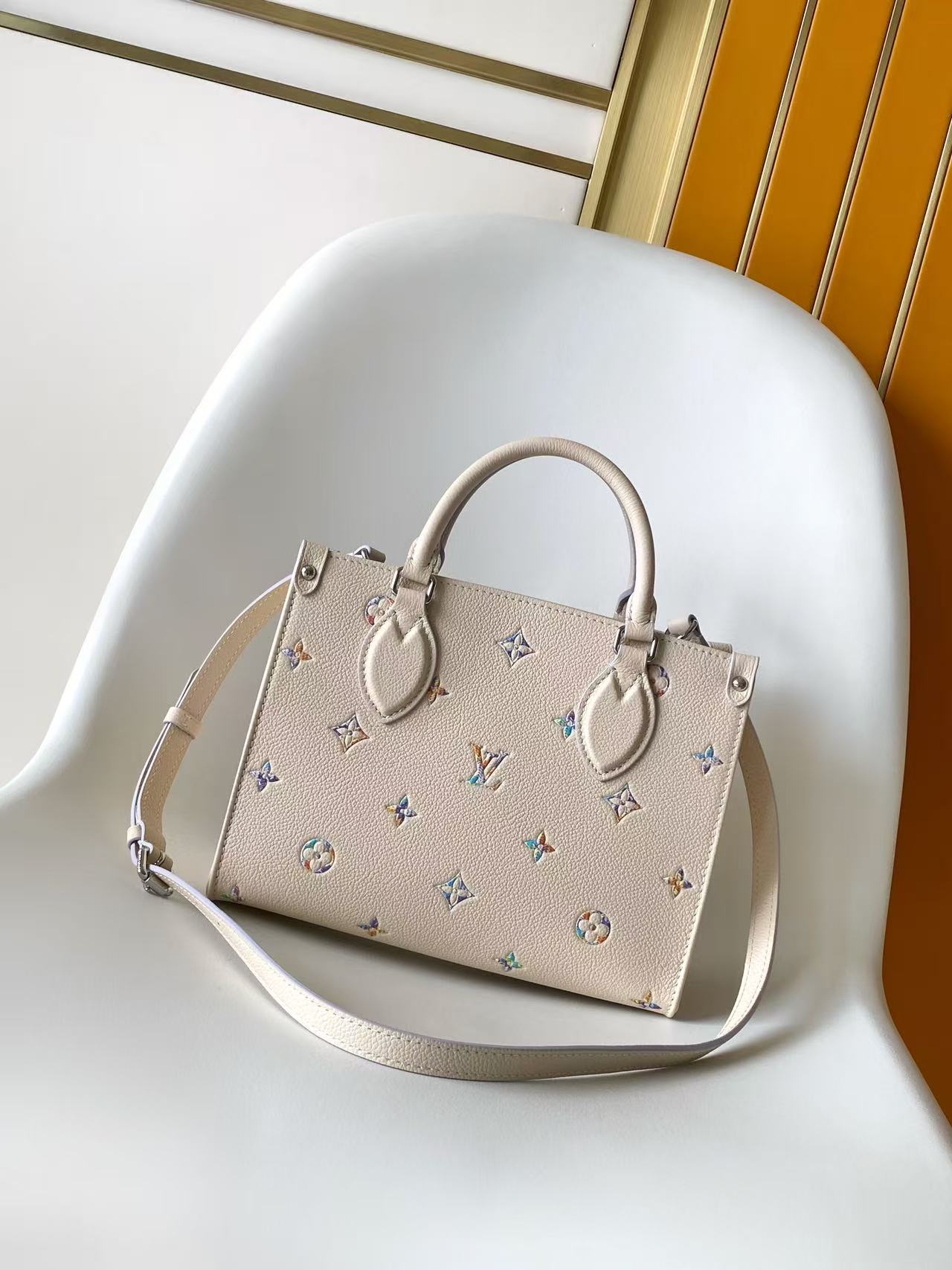 Louis Vuitton OnTheGo Small Handbag in Monogram Empreinte Leather, Iridescent Purple - Image 3
