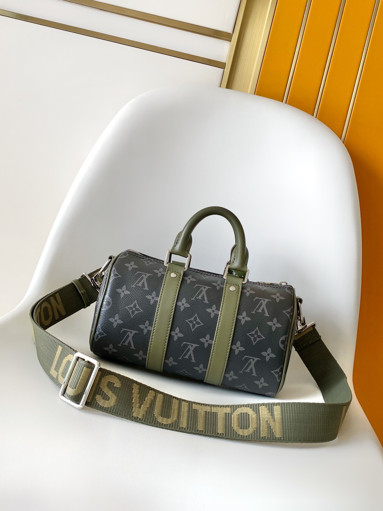 Louis Vuitton Keepall Bandouliere 25 Travel Bag in Monogram Surfin Canvas - Image 3