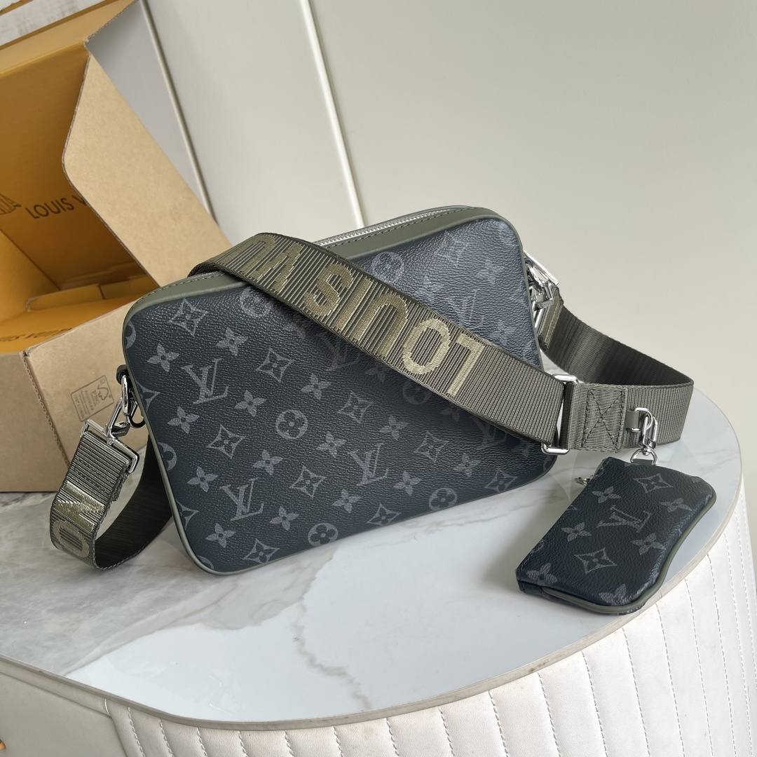Louis Vuitton Trio Messenger Bag in Monogram Eclipse Canvas - Image 3