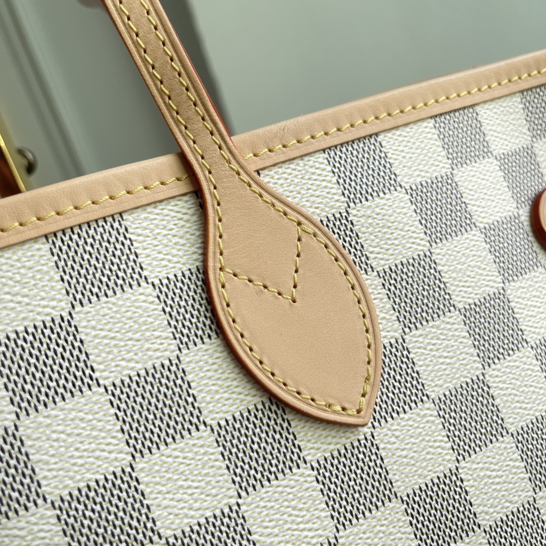 Louis Vuitton Neverfull MM Tote Bag in Damier Ebene Canvas - Image 3
