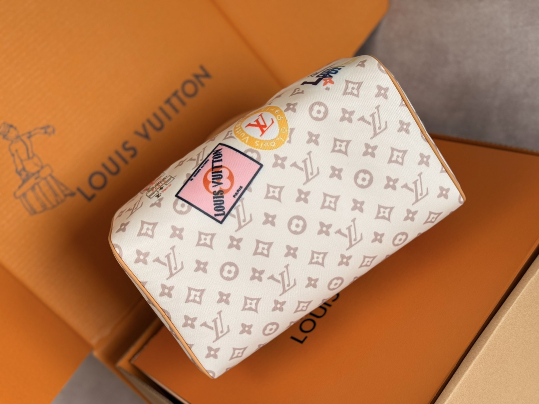 Louis Vuitton Speedy Soft 30 Handbag in Monogram Dune - Image 3