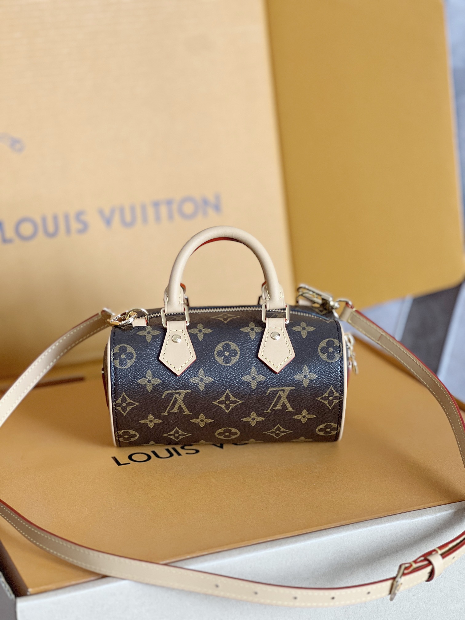 Louis Vuitton Nano Speedy Heart Bag in Monogram Empreinte Leather - Image 3