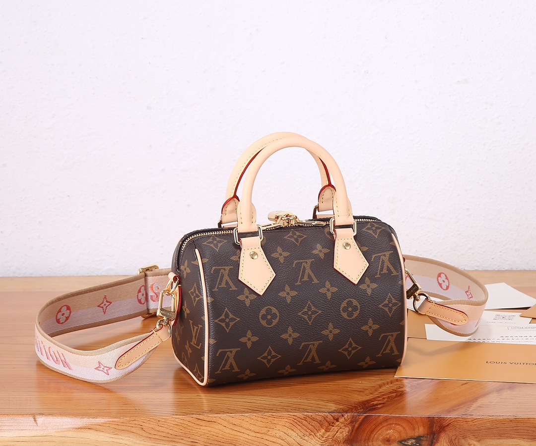 Louis Vuitton Speedy Bandoulière 20 Monogram Canvas Crossbody Bag - Image 3
