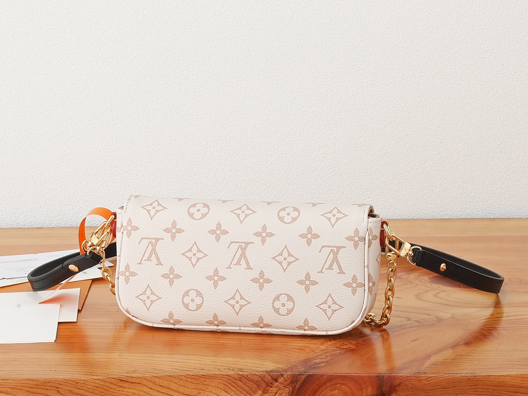 Louis Vuitton Wallet On Chain Ivy in Monogram Dune Canvas - Image 3
