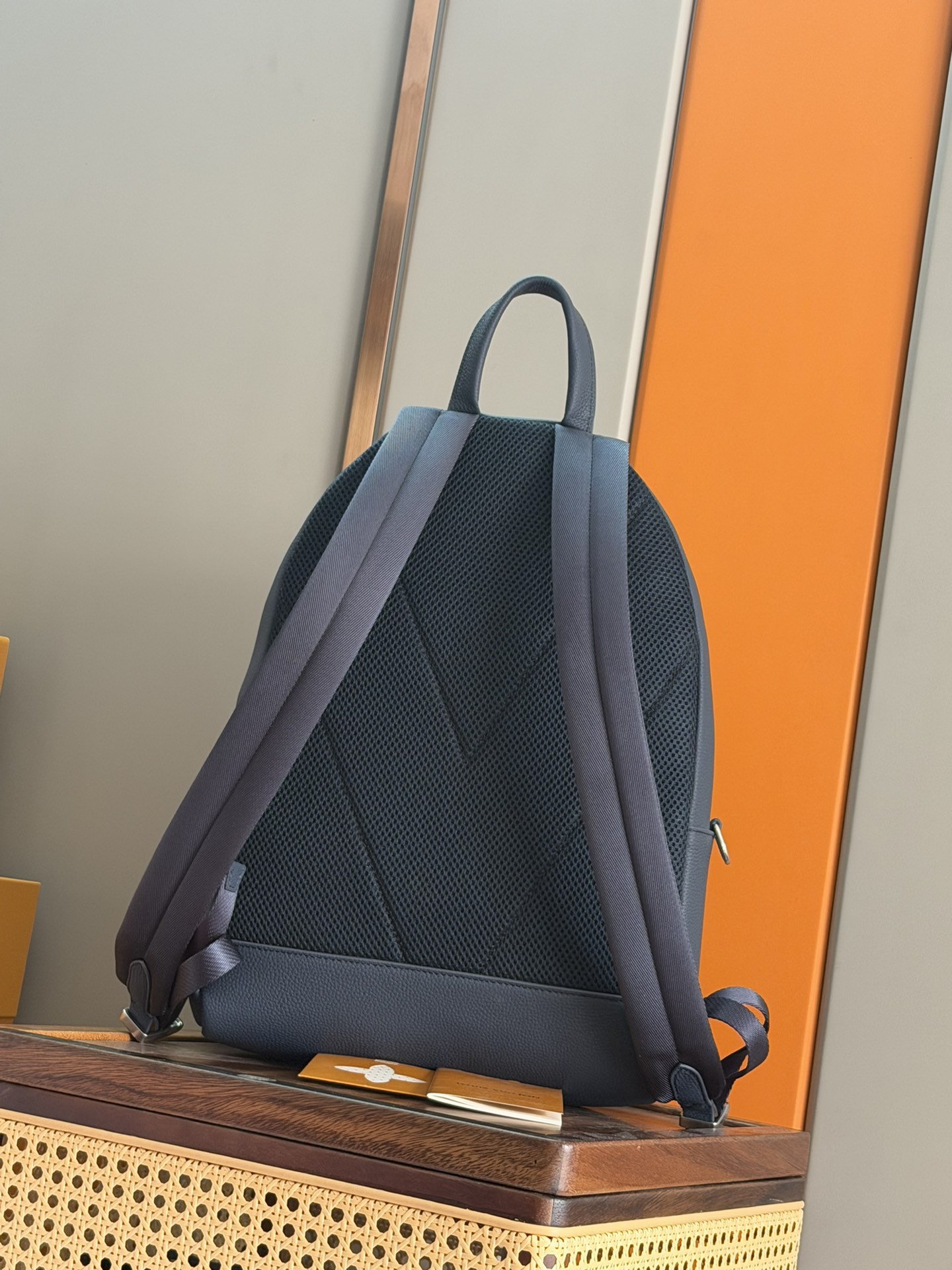 Louis Vuitton Discovery Work Briefcase M26022 - Image 3