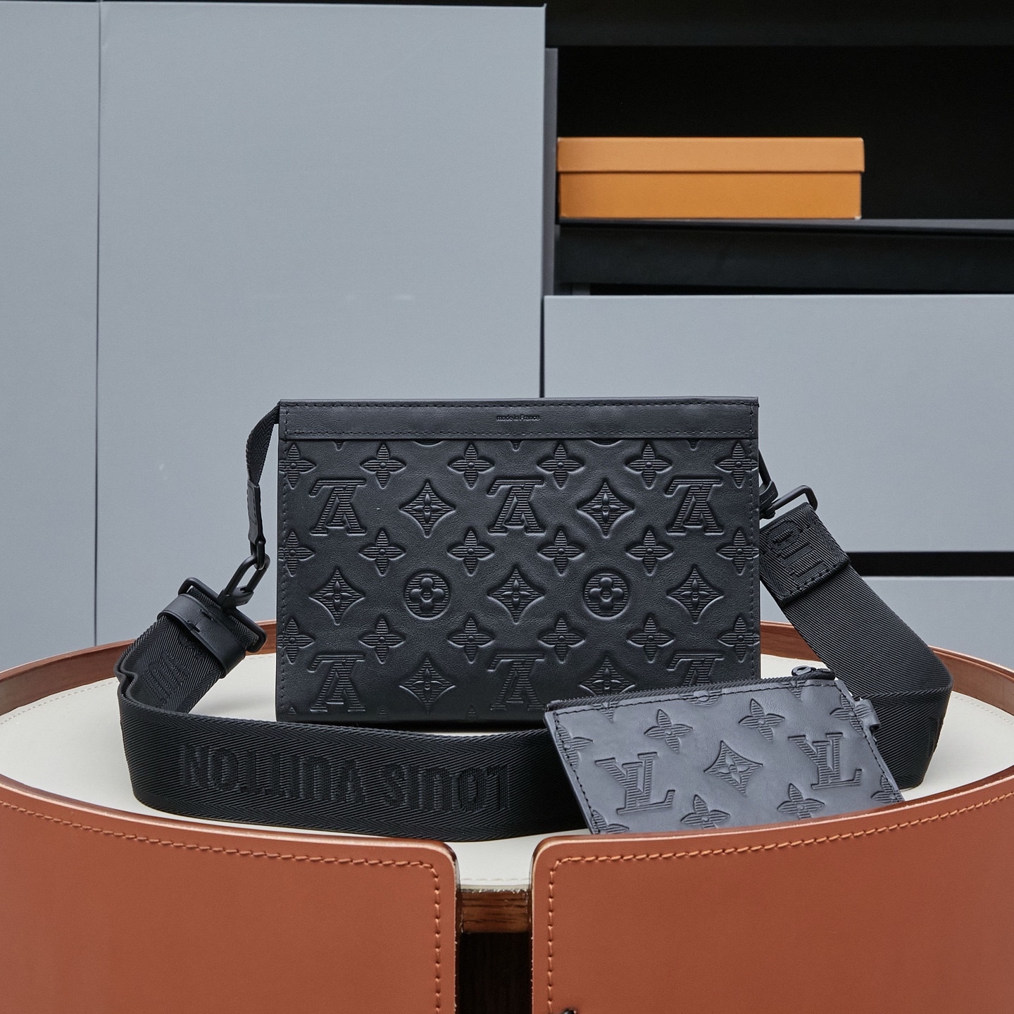 Louis Vuitton Gaston Wearable Wallet Set - Image 3